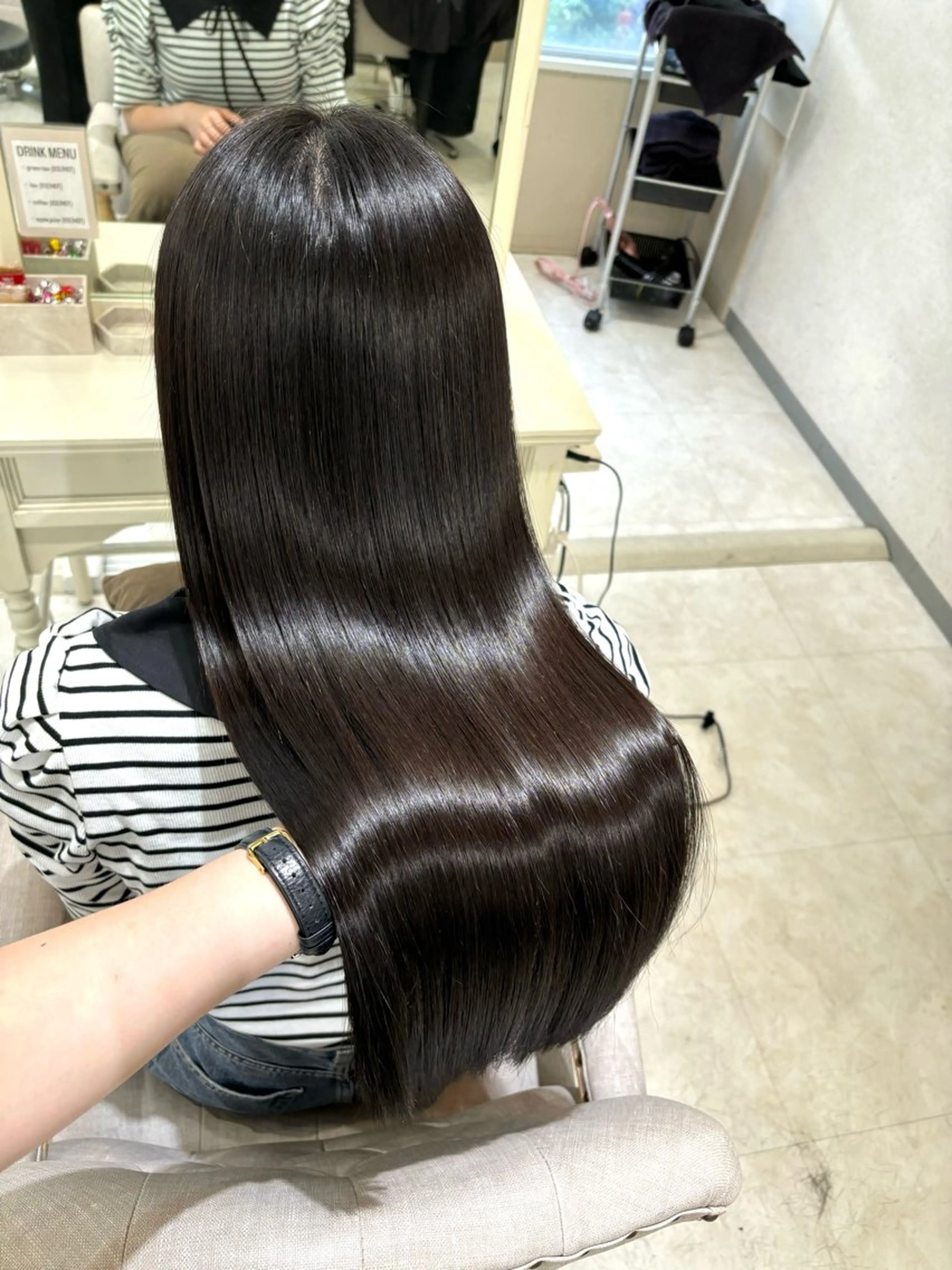 ロング カット ヘアカラー 縮毛矯正 トリートメント 酸性縮毛矯正 Coreすずのヘアスタイル