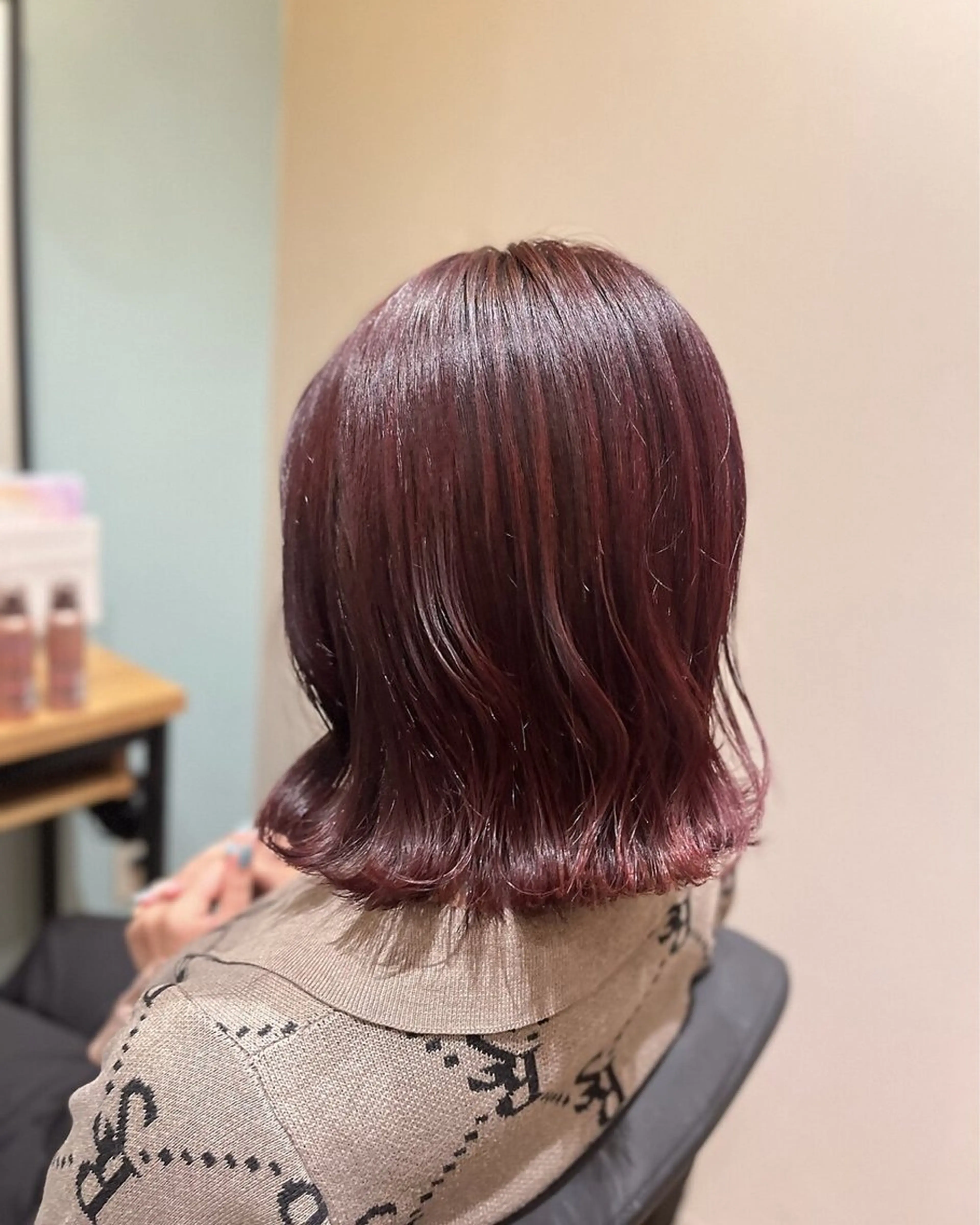 カラー 西原 愛紗のヘアスタイル