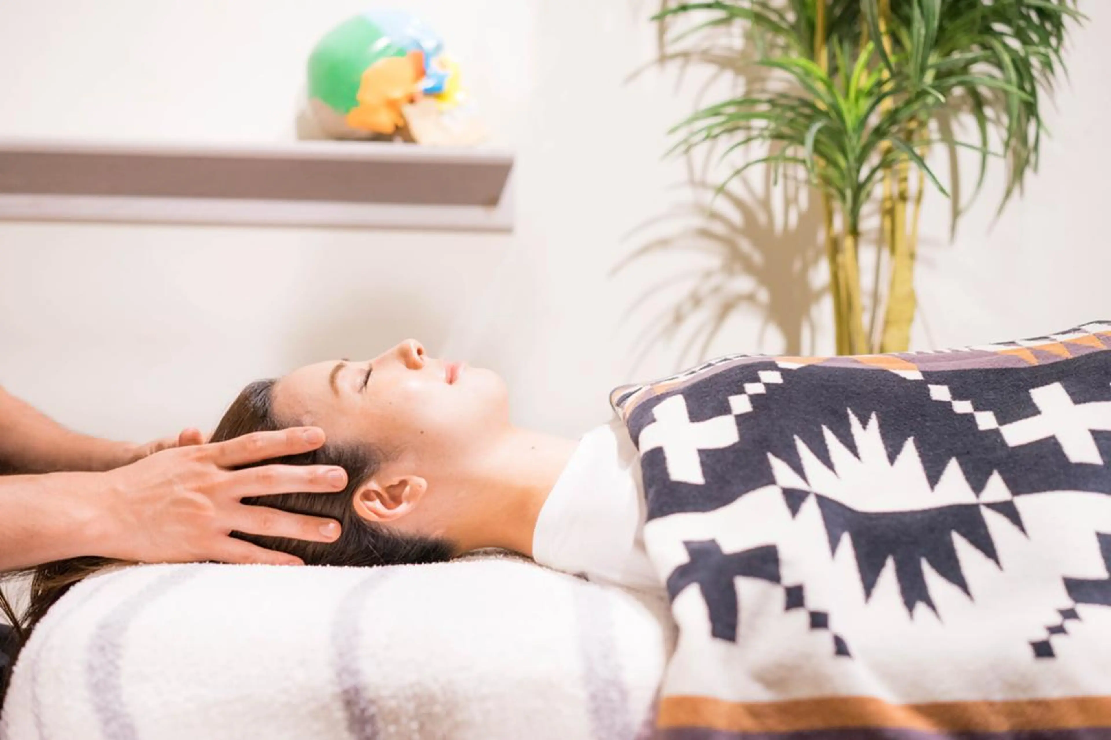 エステ リラク 美容整体師 菅原力也 姿勢/小顔/目黒のエステ・リラクイメージ