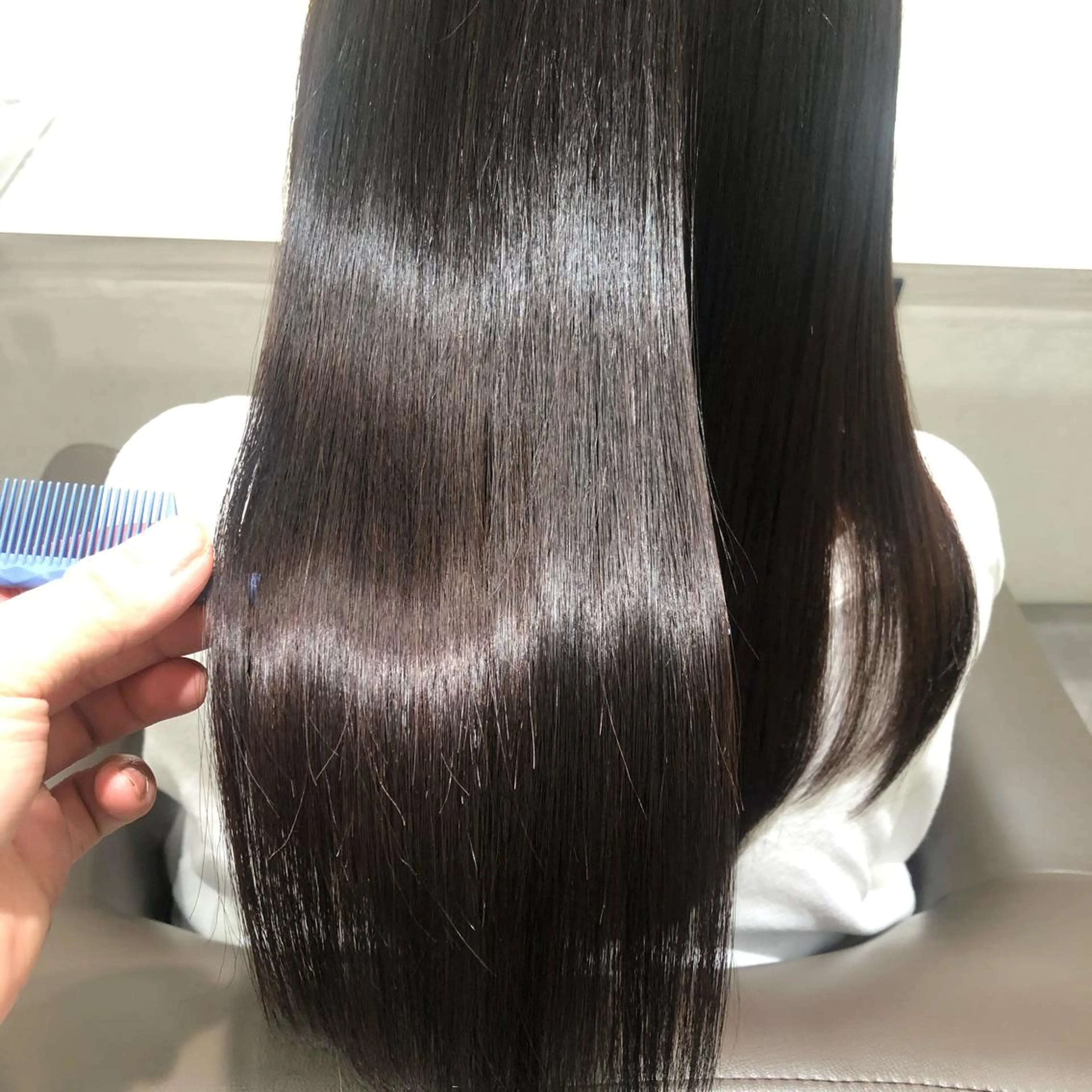 ロング ムトウセイマ/ 縮毛矯正/ブリーチのヘアスタイル