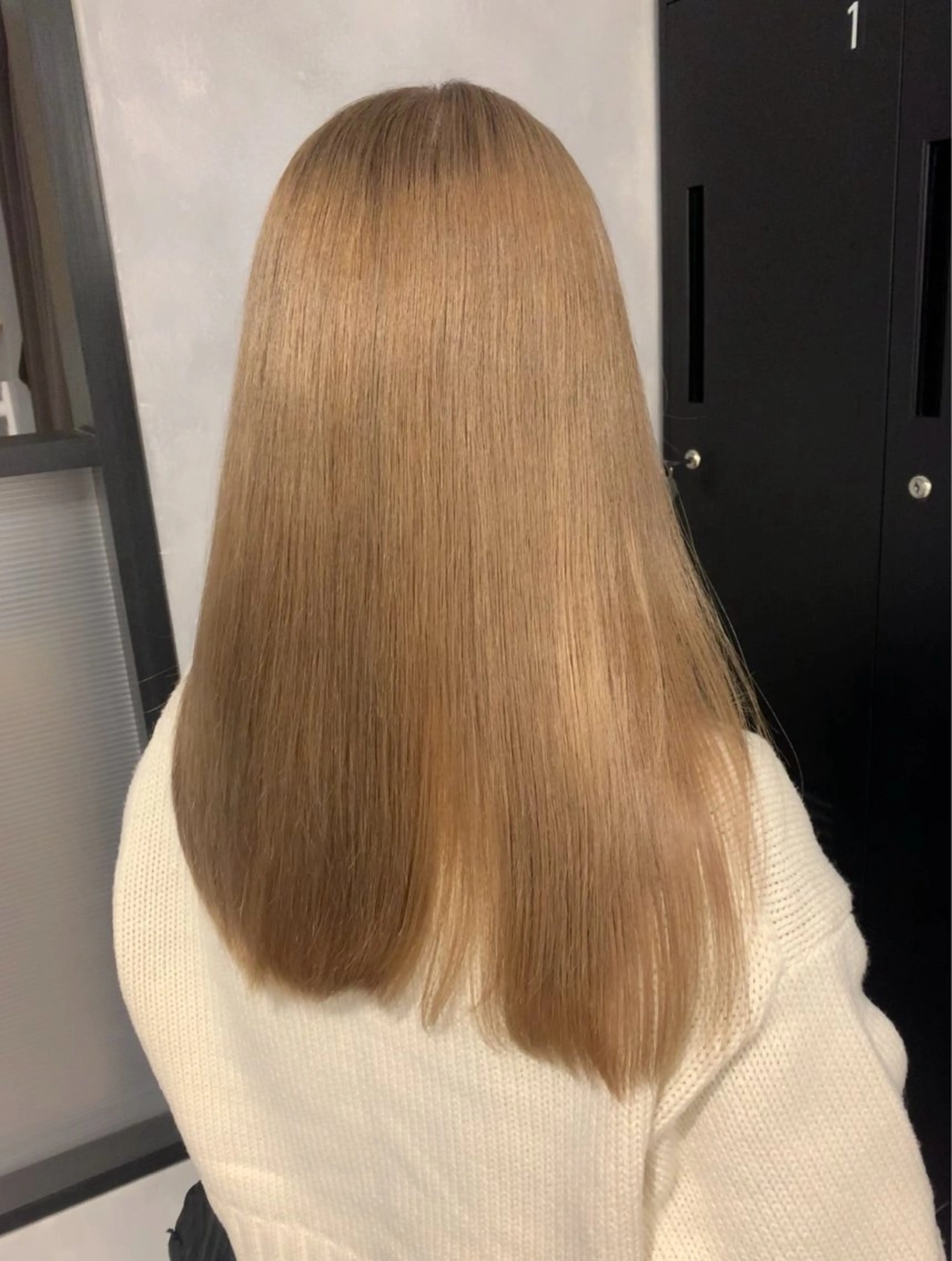 ロング カラー ハイトーンカラー カット ヘアカラー MIA 菅原のヘアスタイル