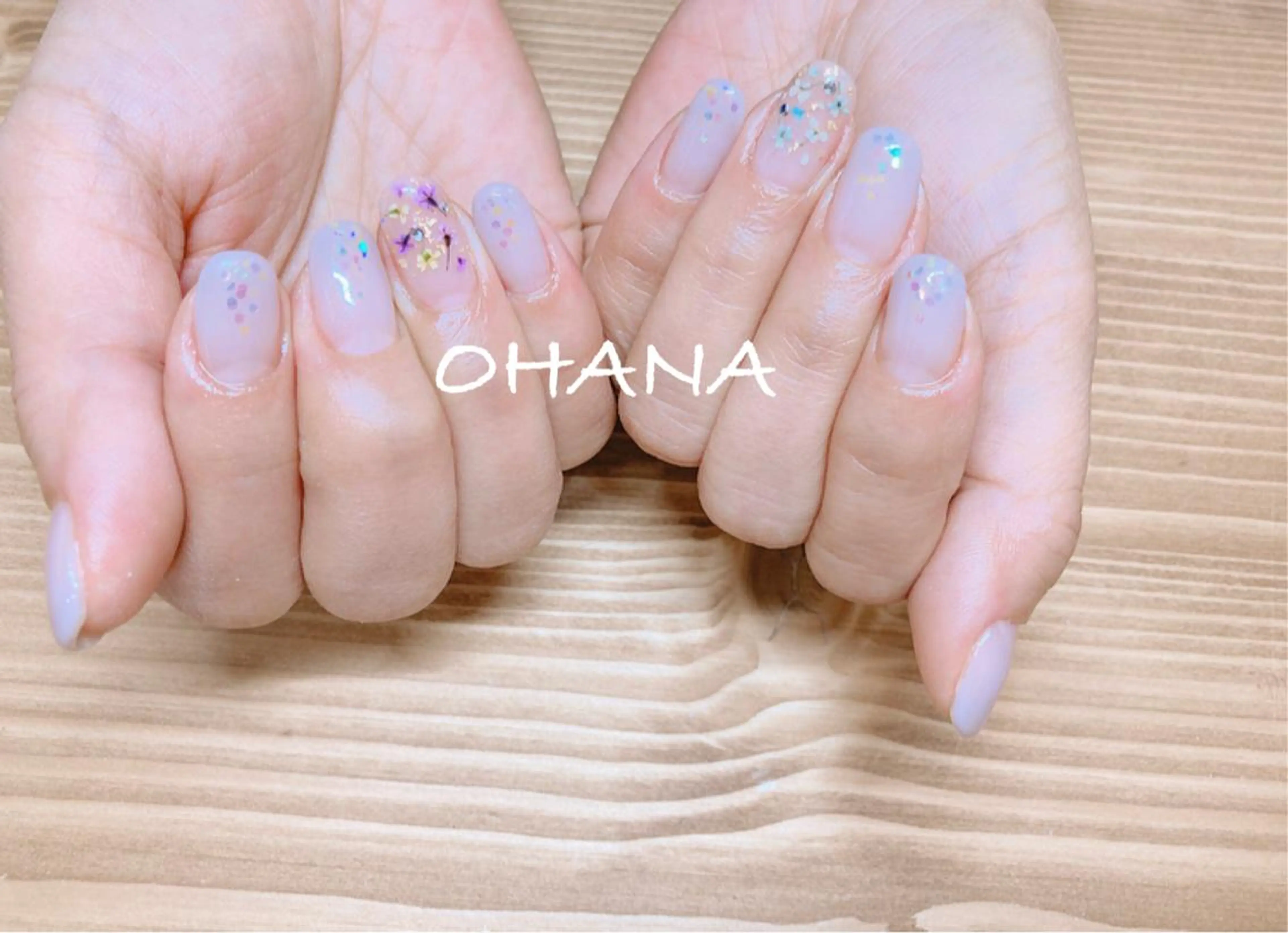 ネイル アートネイル 成人式 長さ出し フットネイル ミラーネイル nailroom OHANA🌴のネイルデザイン