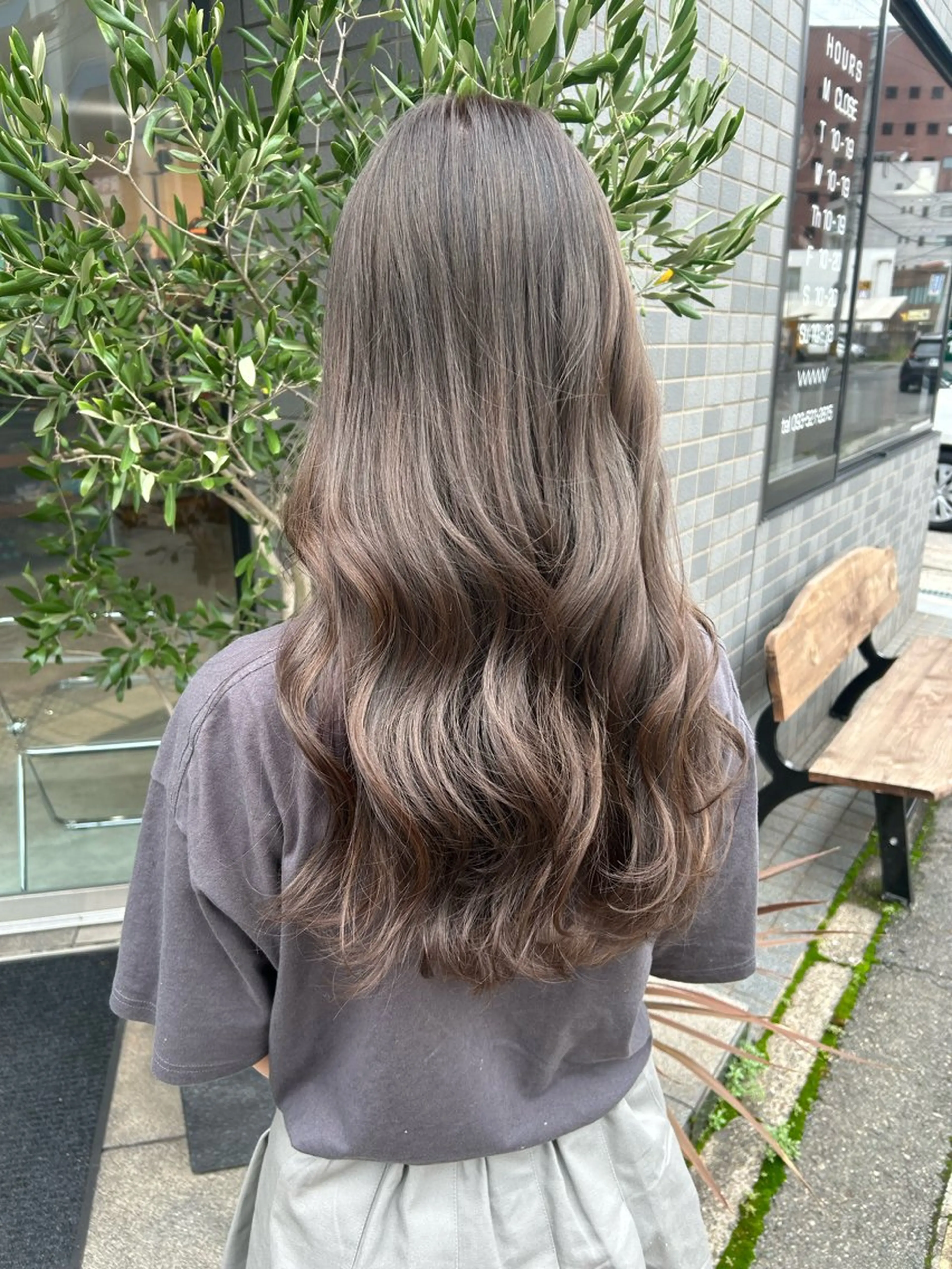 ロング カラー (𝐡)𝐰𝐢𝐦 𝐲𝐮𝐧𝐚のヘアスタイル