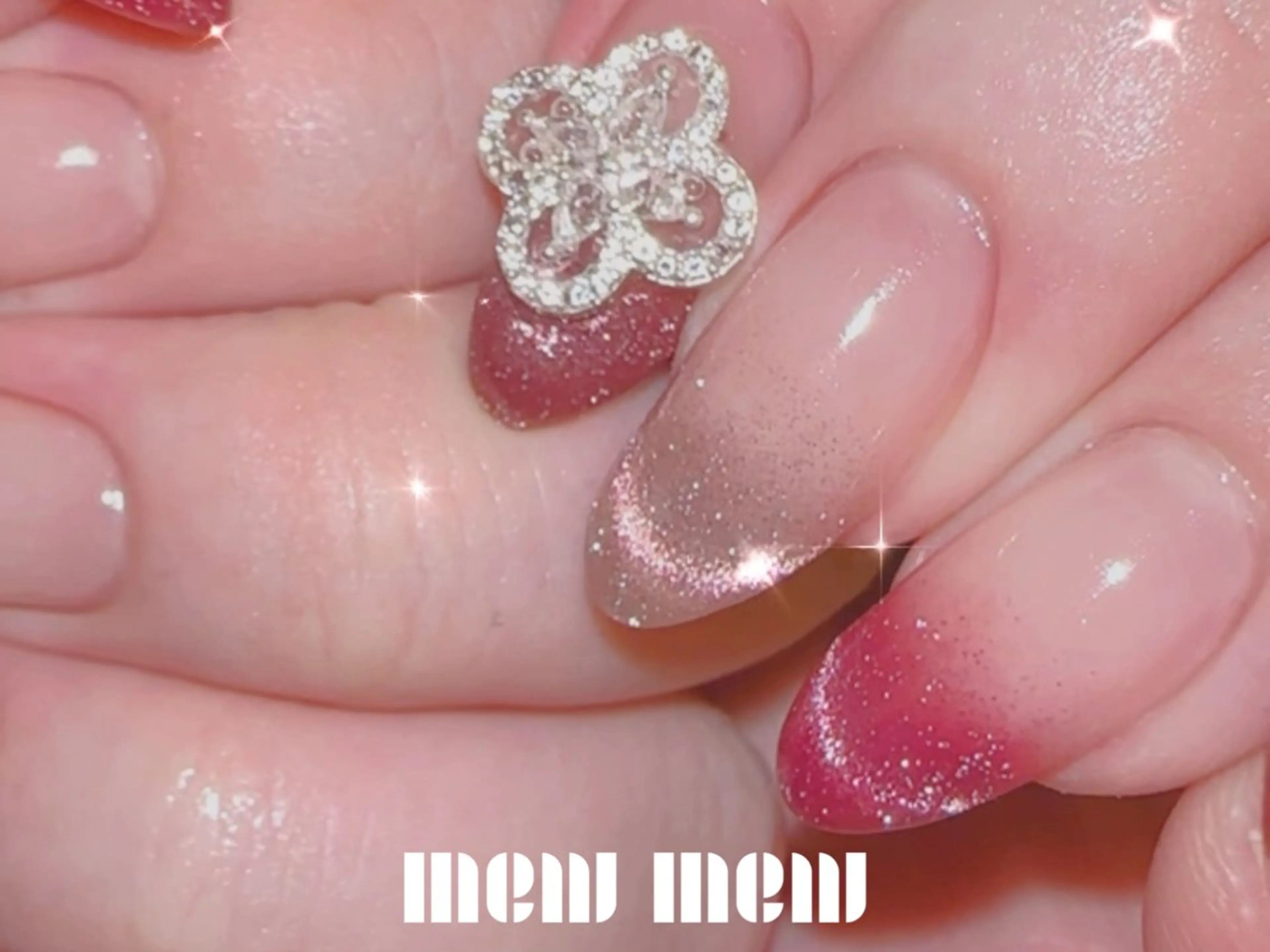 ネイル フレンチネイル mew mew NAIL & EYEのマツエク・マツパデザイン