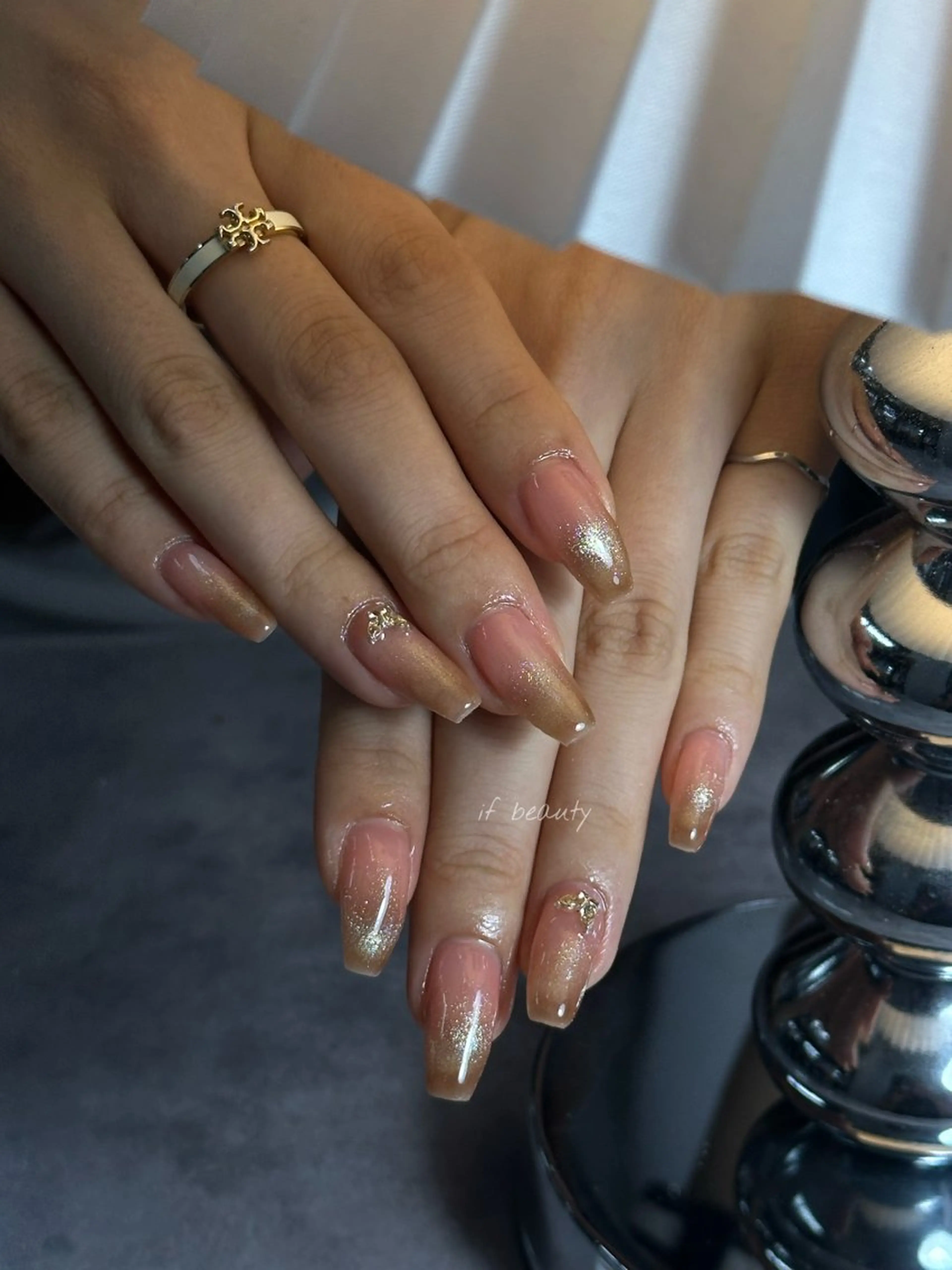 ネイル アートネイル ジェルネイル グラデーション パラジェル ワンホンネイル ハンドネイル if Hair＆Nail Salon所属・IKA /海外ネイル /個性派/ワンホンのネイルデザイン