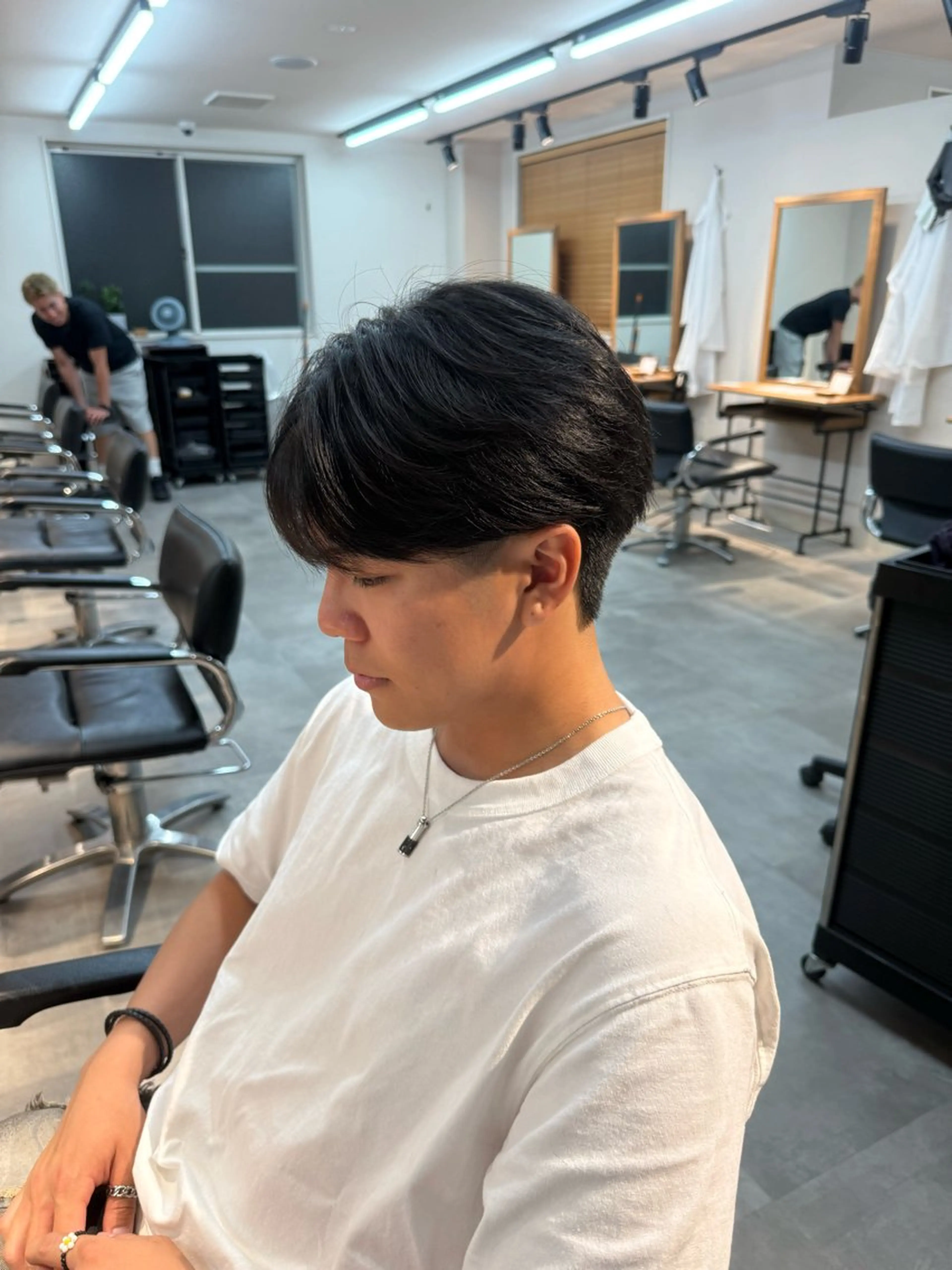 メンズ ダウンパーマ フェザーパーマ カルマパーマ メンズ韓国風 メンズパーマ カット 縮毛矯正 垢抜けへの近道✂️ メンズ縮毛矯正/齊藤のヘアスタイル