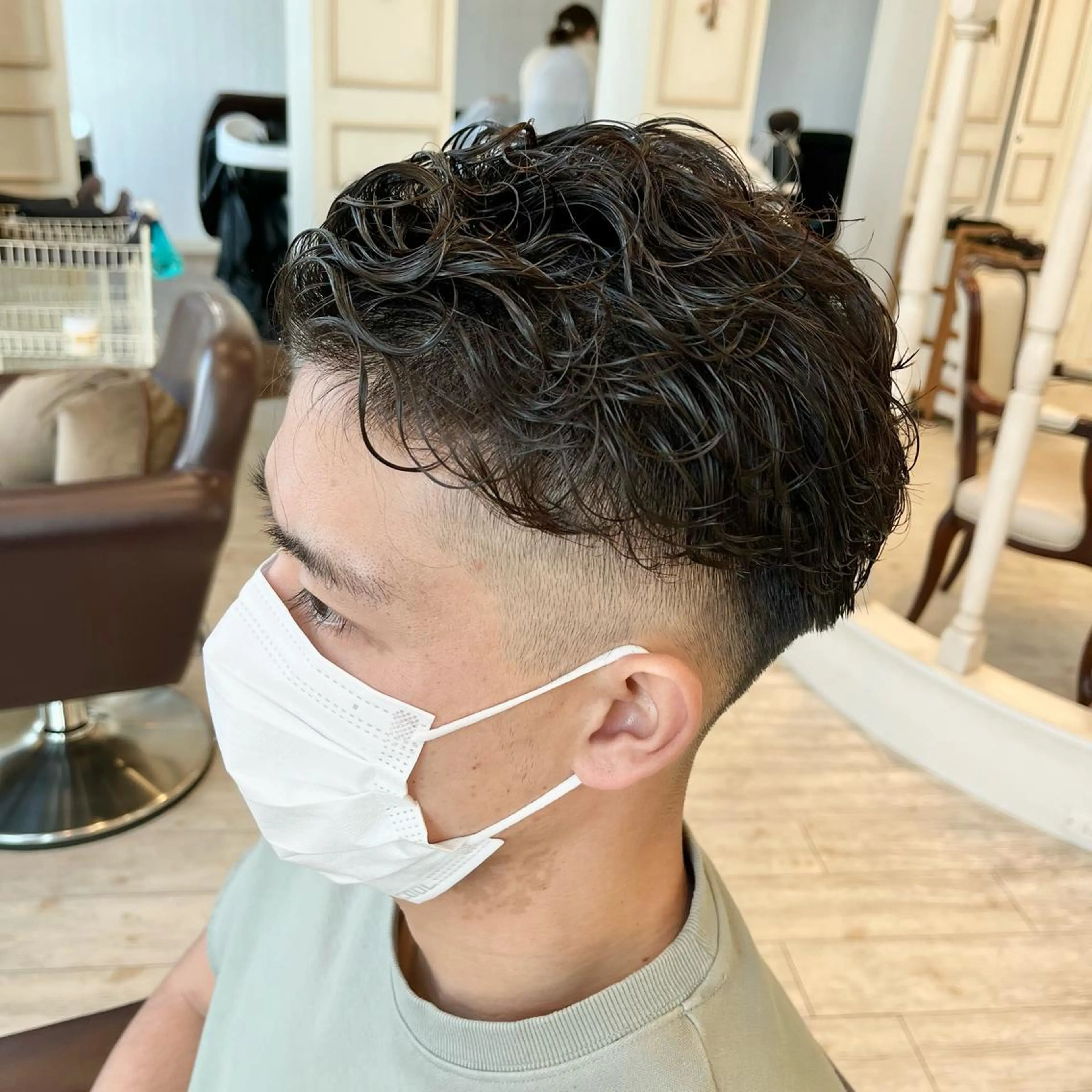 ショート パーマ メンズ 刈り上げ サソウ ユリエ🥥のヘアスタイル
