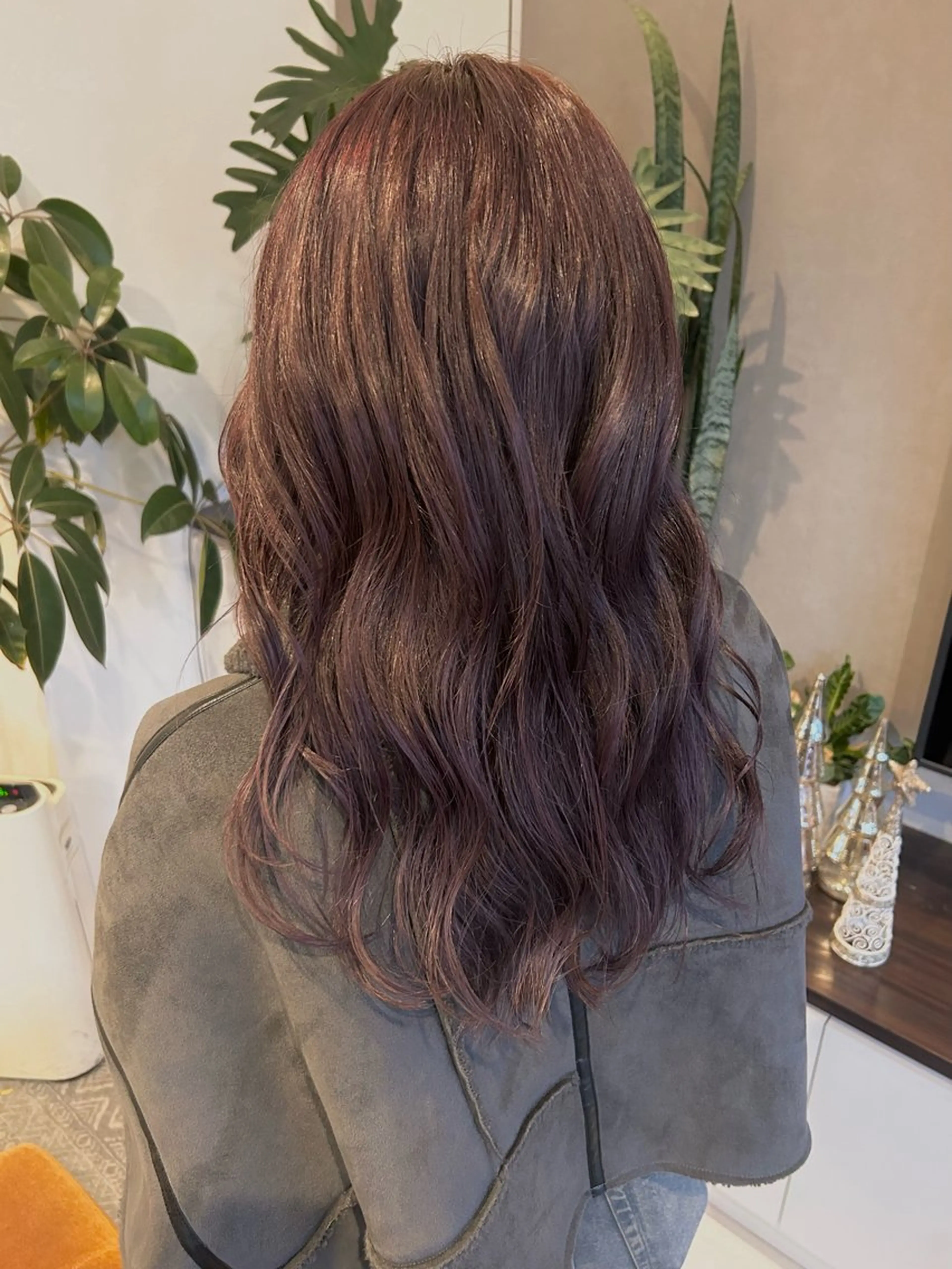 ロング パープルカラー ヘアカラー 🤍レイヤーツヤカラ ーAkane🇰🇷のヘアスタイル