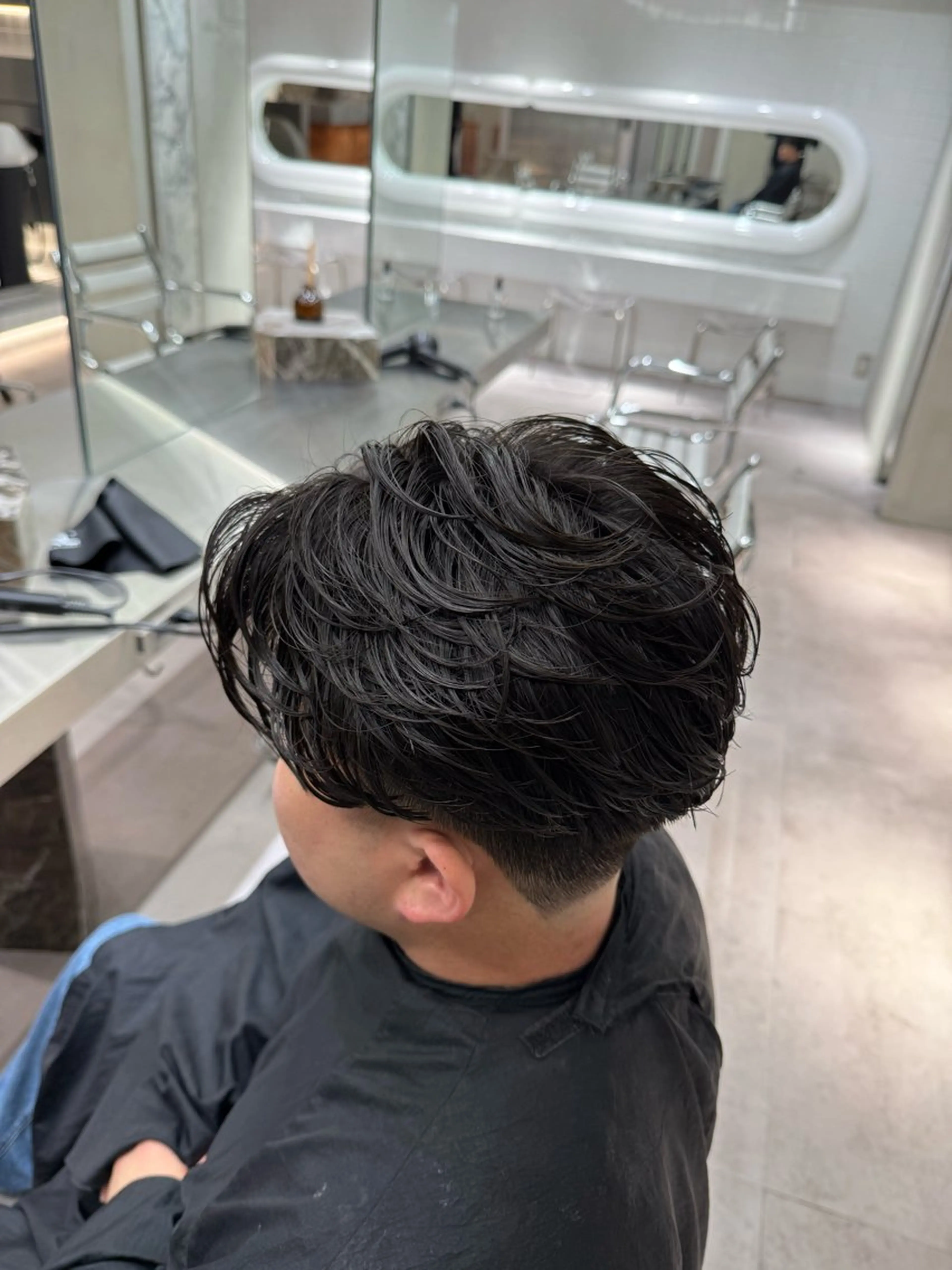 ショート メンズ センターパート フェードカット メンズパーマ ショートヘア カット トリートメント MEN’S SALON HAVANA所属・渋谷/フェード /メンズパーマ/千尋のヘアスタイル