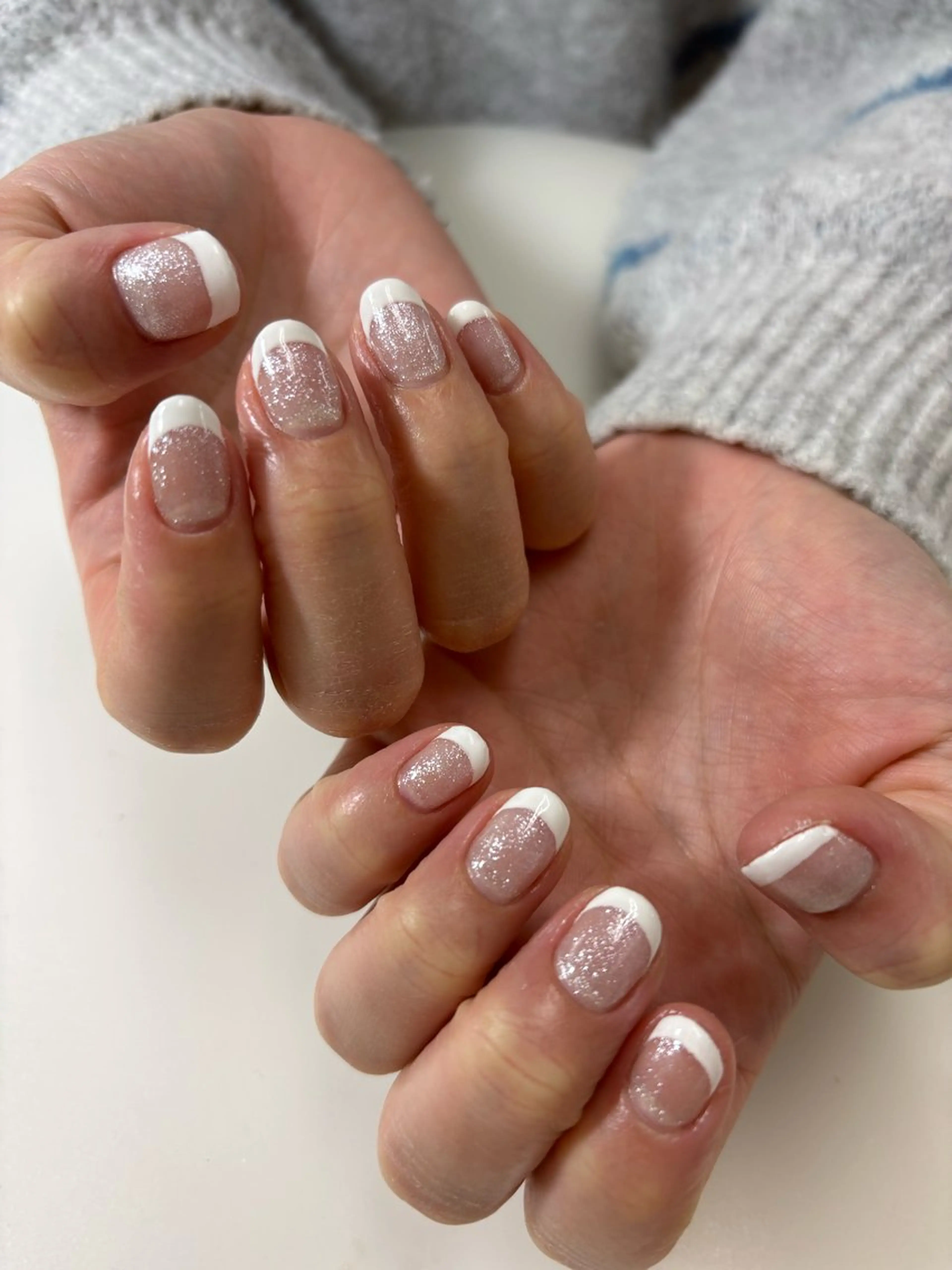 Jrネイリストハンドフレンチ【オフあり】の写真