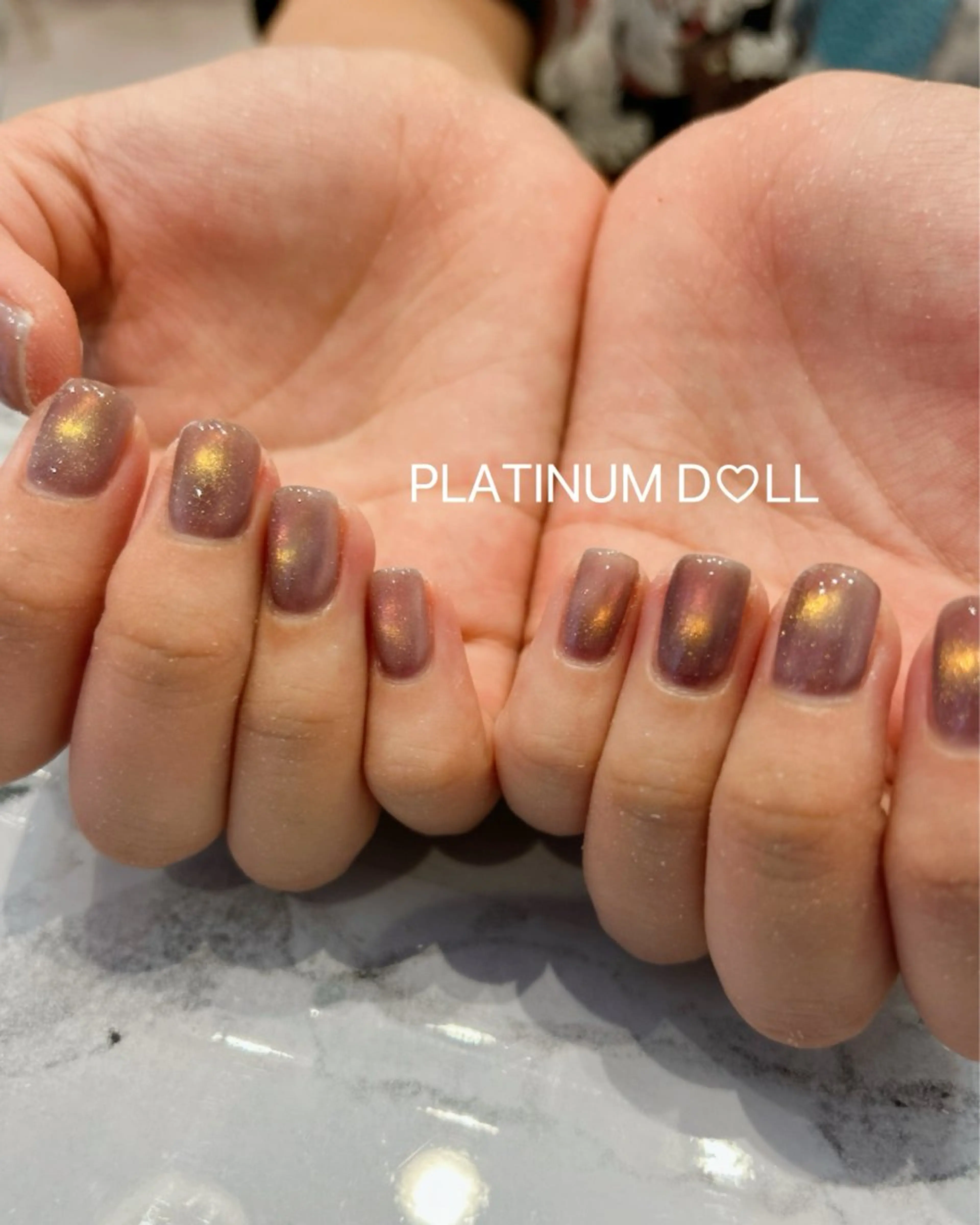 💗大好評💗4月限定🎀カラグラorマグネットorミラーネイル7100円→5000円💕(オフ込み長さだし別料金)の写真