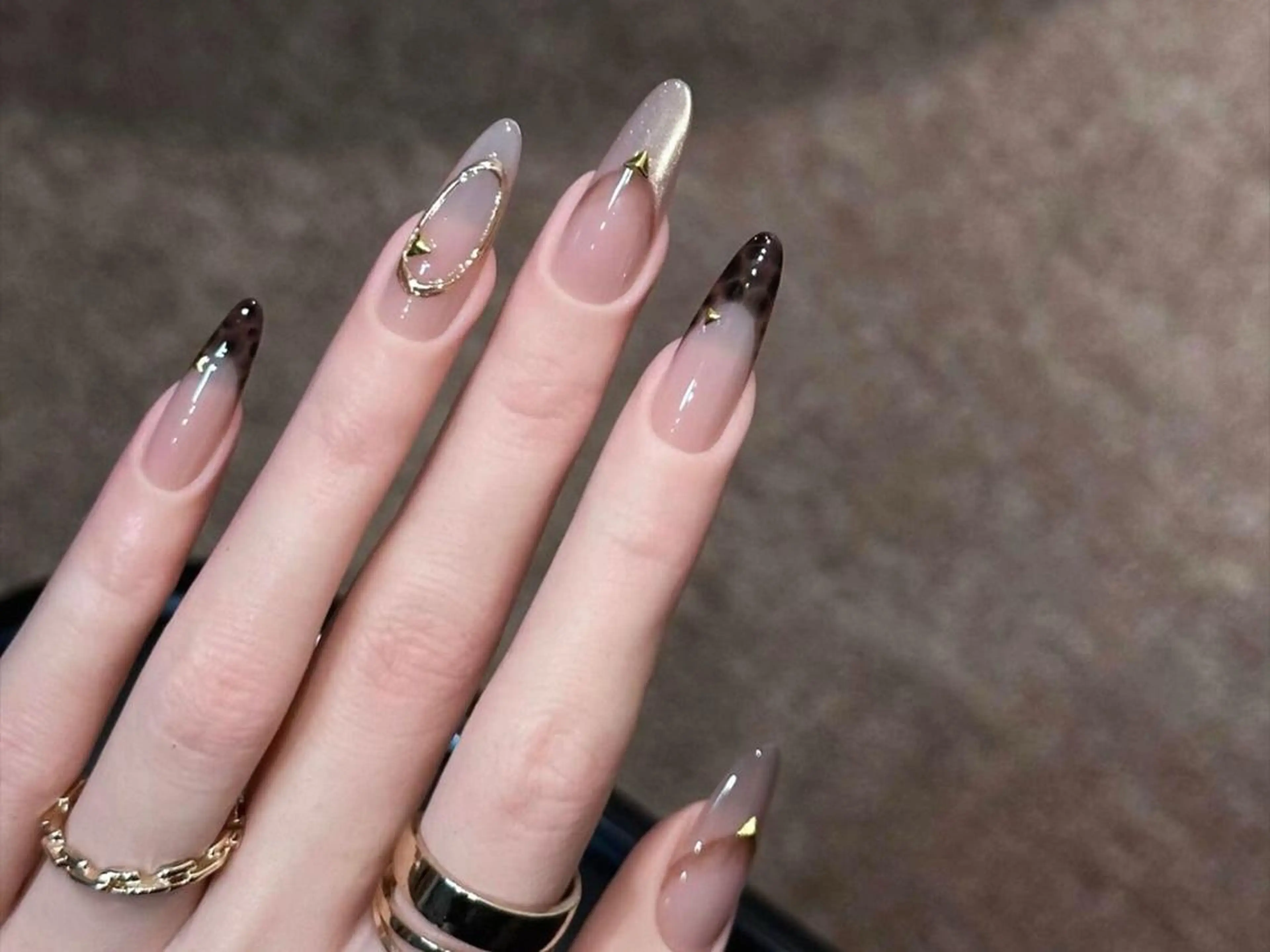 ネイル フレンチネイル ガーリー ホログラムネイル ロングネイル スカルプネイル ハンドネイル ハンドケア 💗NA.YUKI NAIL💗のネイルデザイン