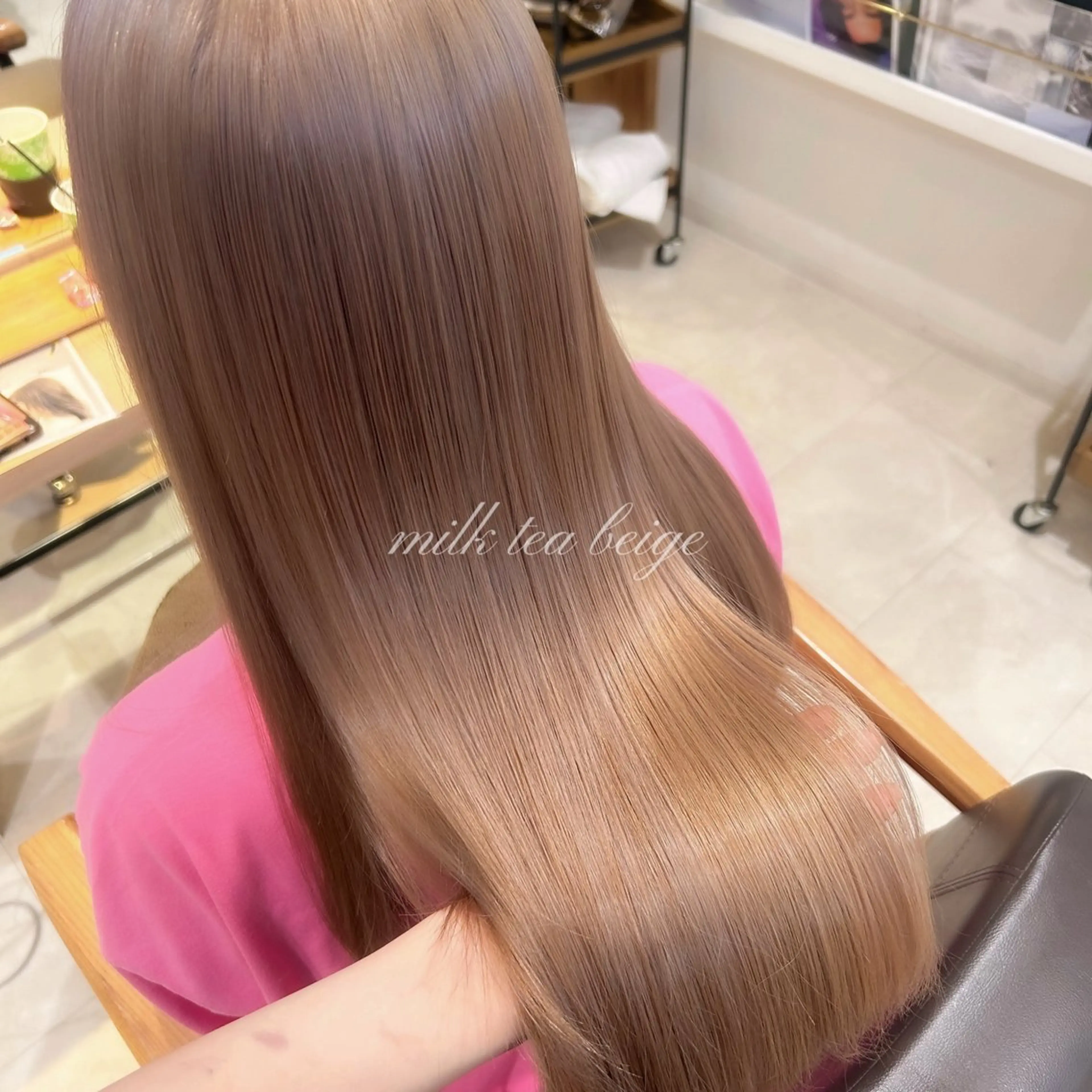 ロング 透明感カラー☁️岩永 侑奈のヘアスタイル