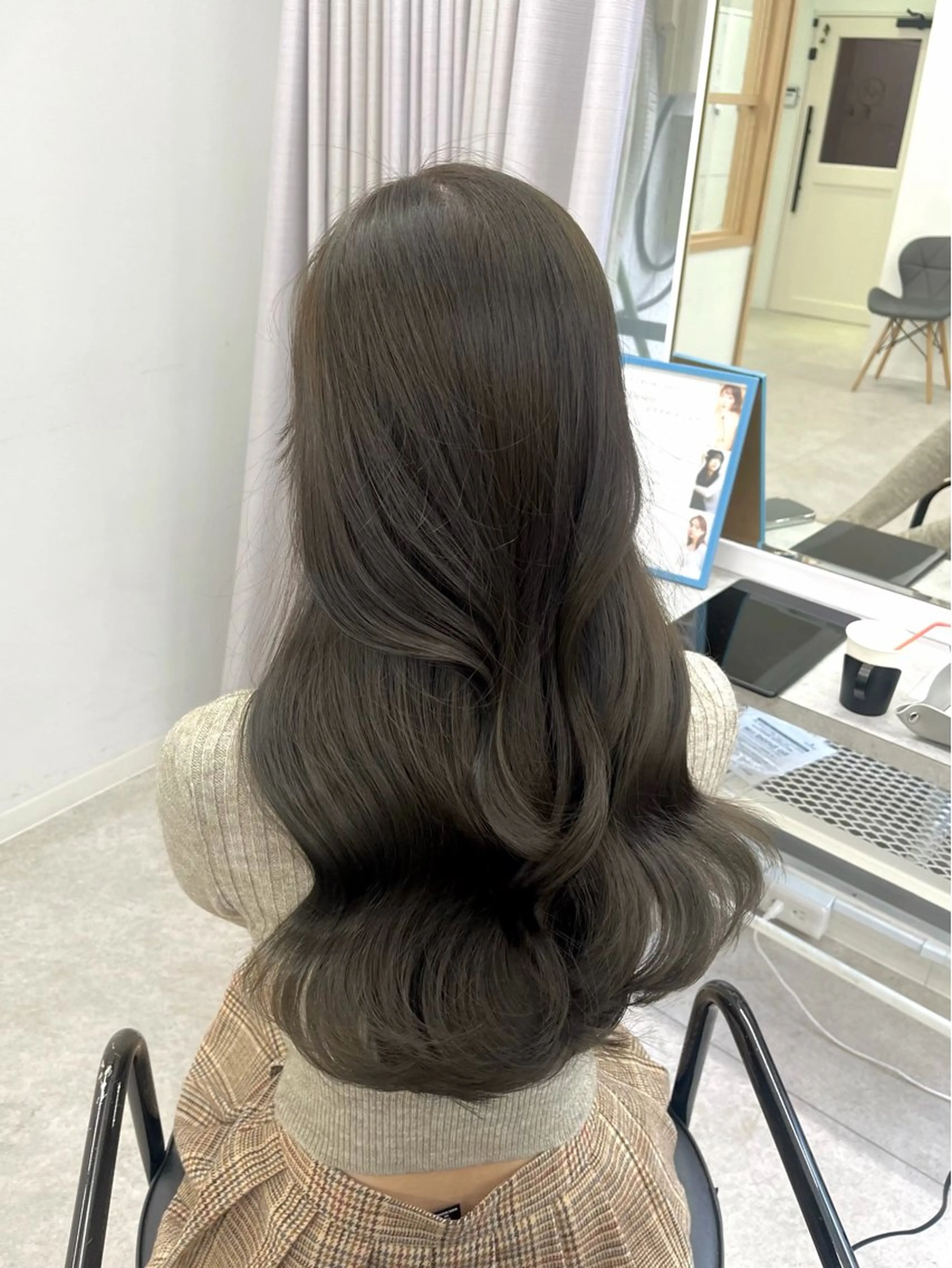 ロング カラー カット ヘアカラー トリートメント 柔らかオリーブ🌿 HIMARI🌻のヘアスタイル