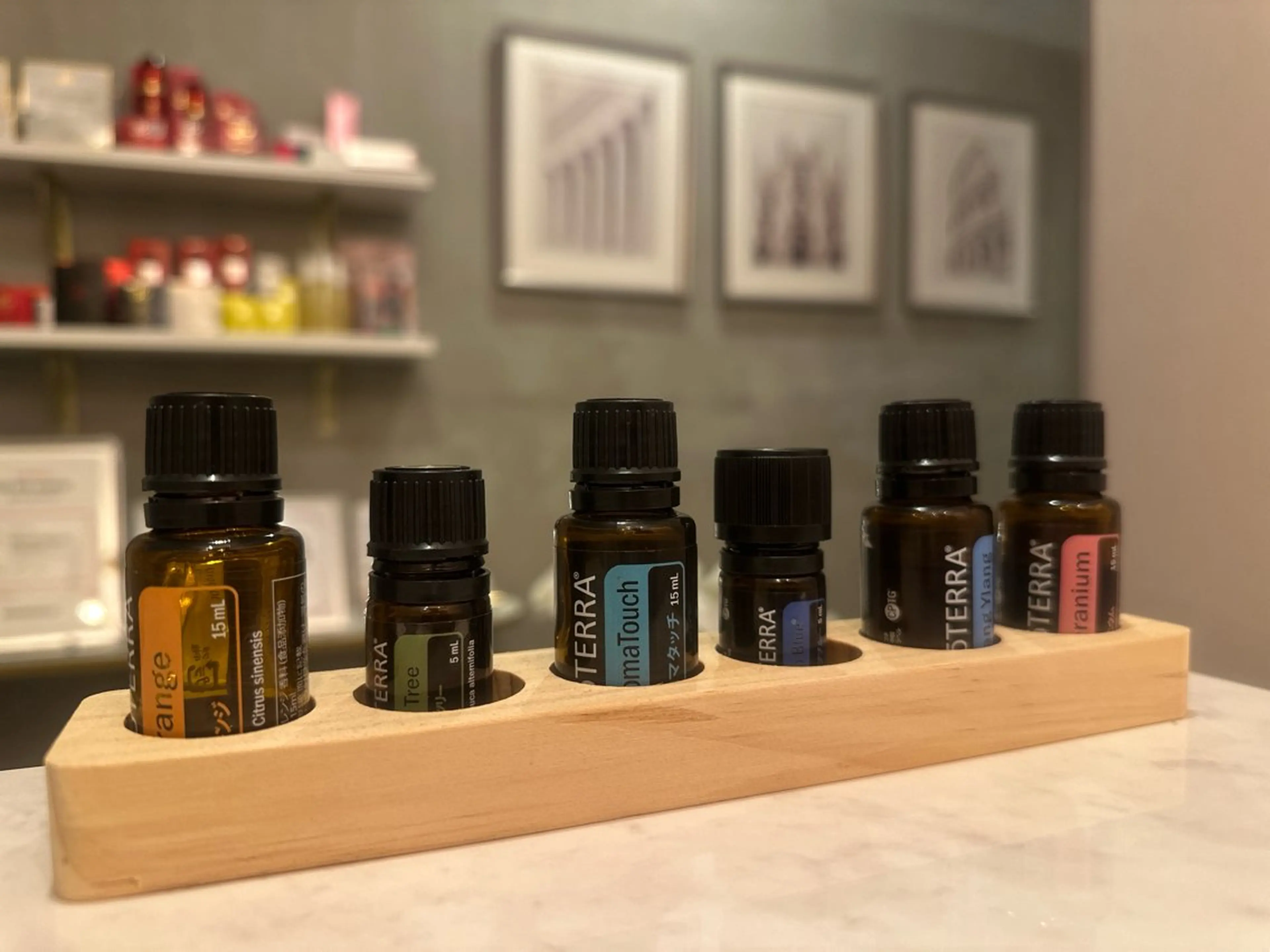 デスクワークの肩こりに短時間で軽やかに整える　肩まわり集中アロマトリートメント＋ヘッドケア　45分 【女性専用メニュー】の写真