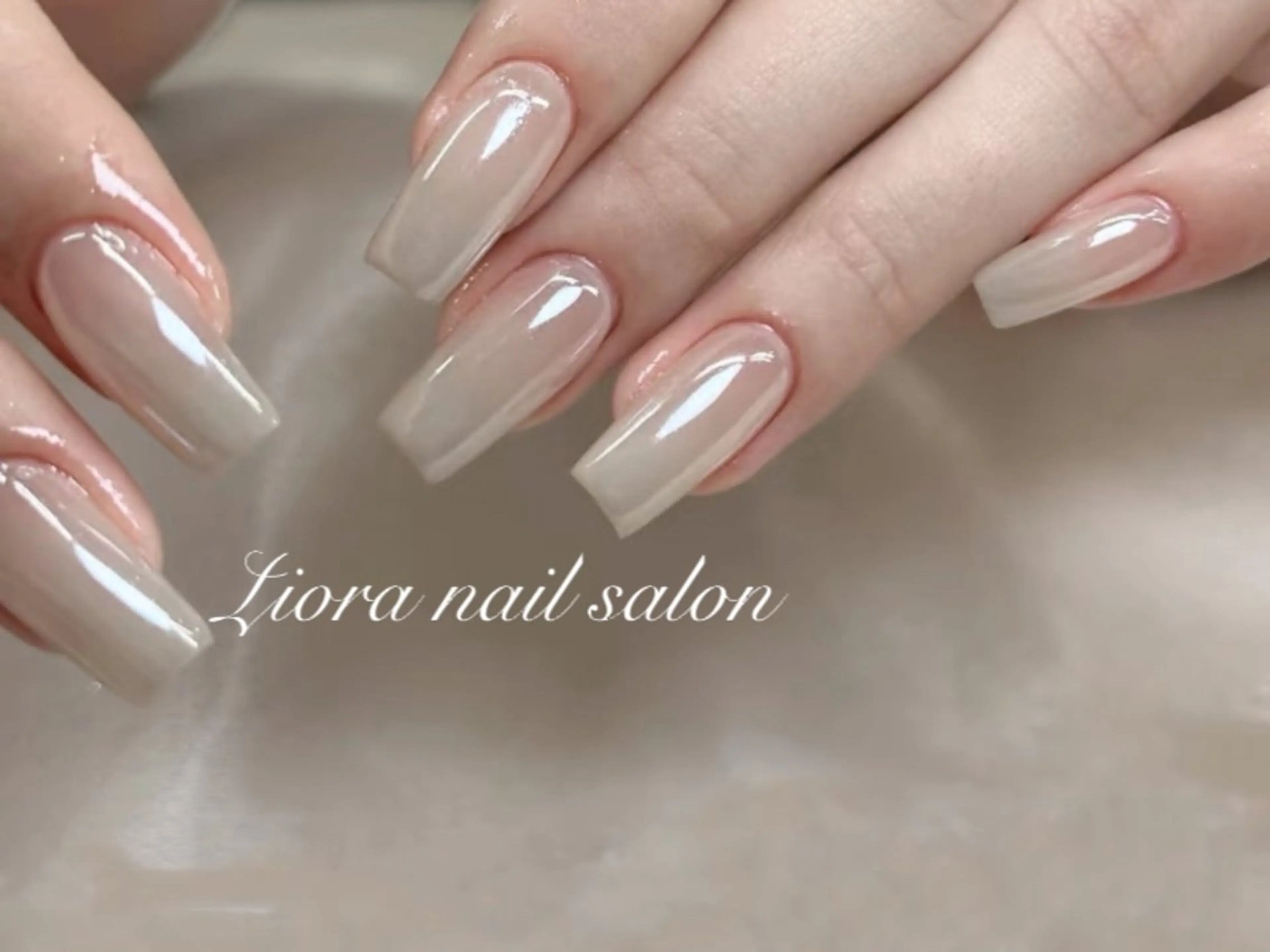 ネイル フレンチネイル ジェルネイル ガーリー グラデーション キラキラネイル ハンドネイル Liora nail スカルプ専門店のネイルデザイン