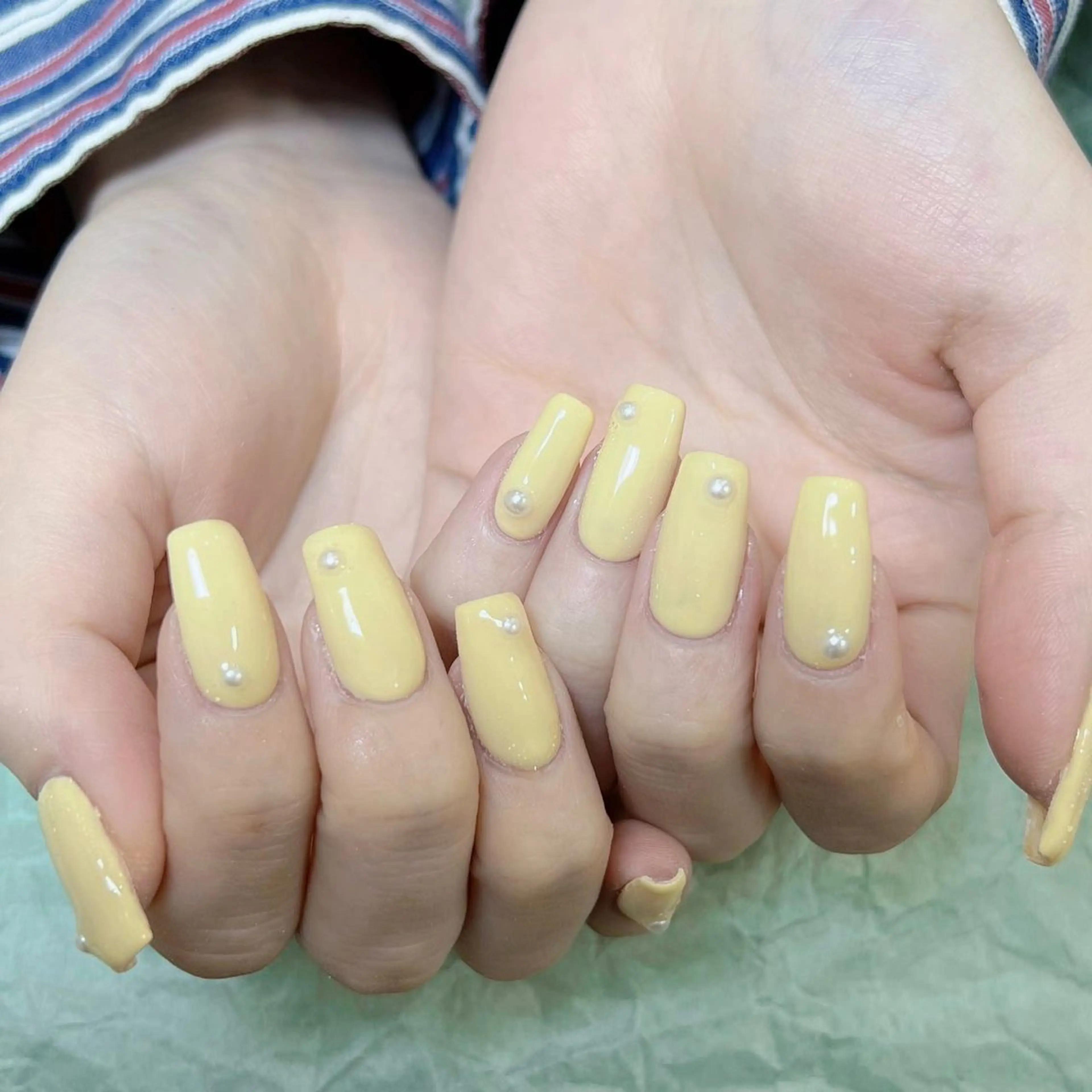 ネイル ワンカラーネイル ハンドネイル KARI ネイルサロンのネイルデザイン