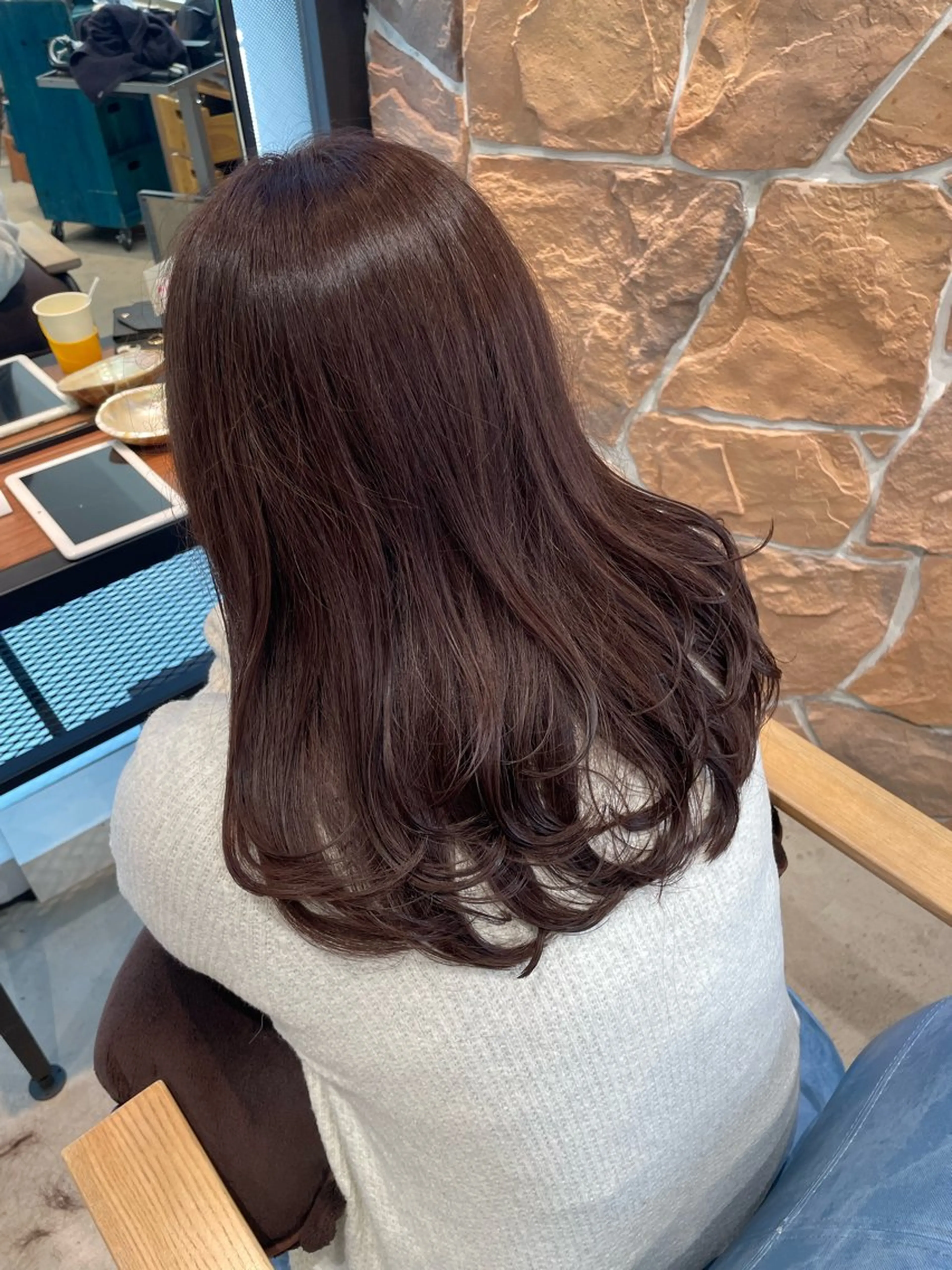 セミロング カラー レイヤーカット 麻生 雪菜のマツエク・マツパデザイン