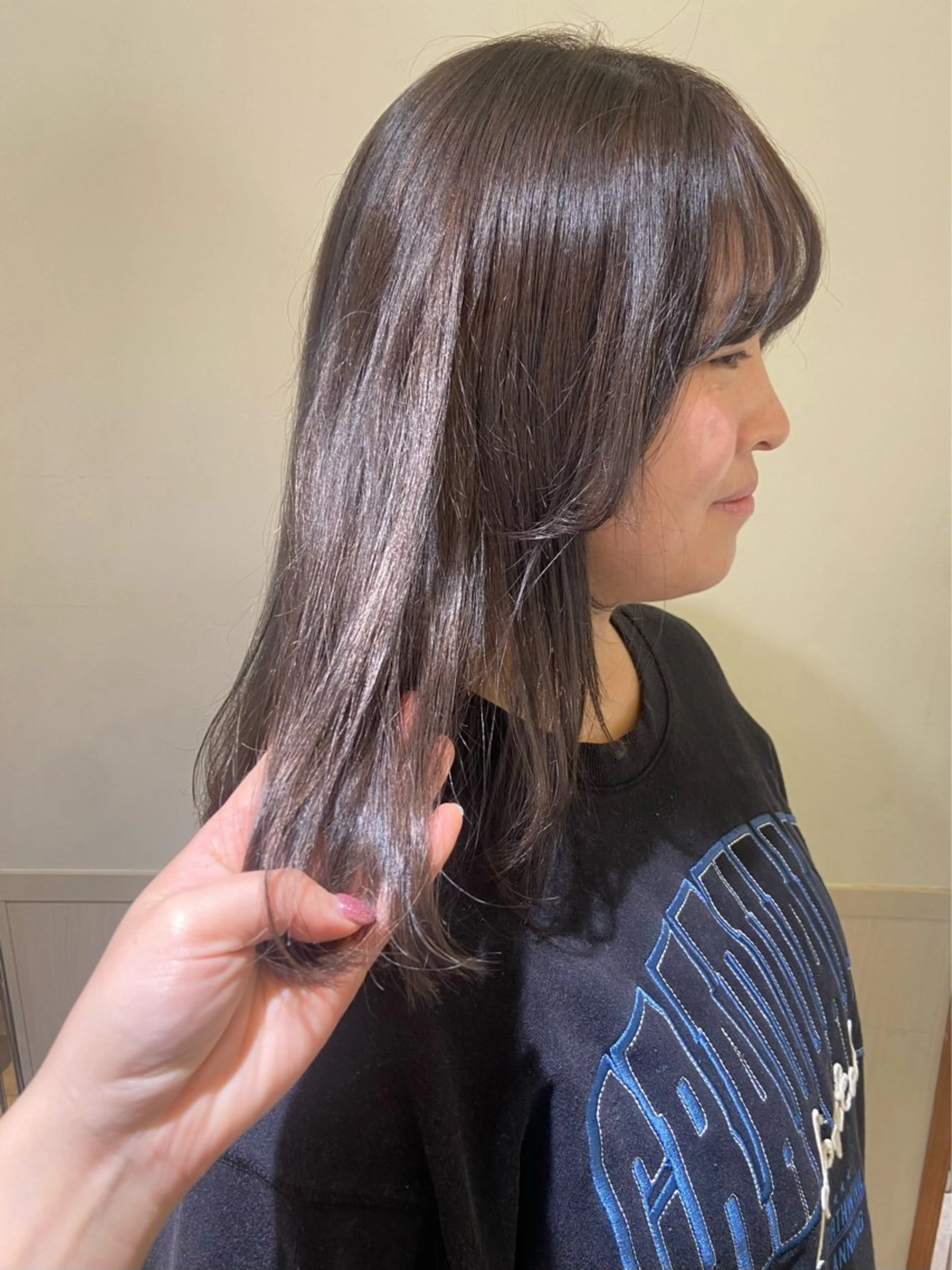 セミロング カラー ヘアカラー 🐺ウルフ/レイヤー 似合わせ‎🤍沙羅のヘアスタイル