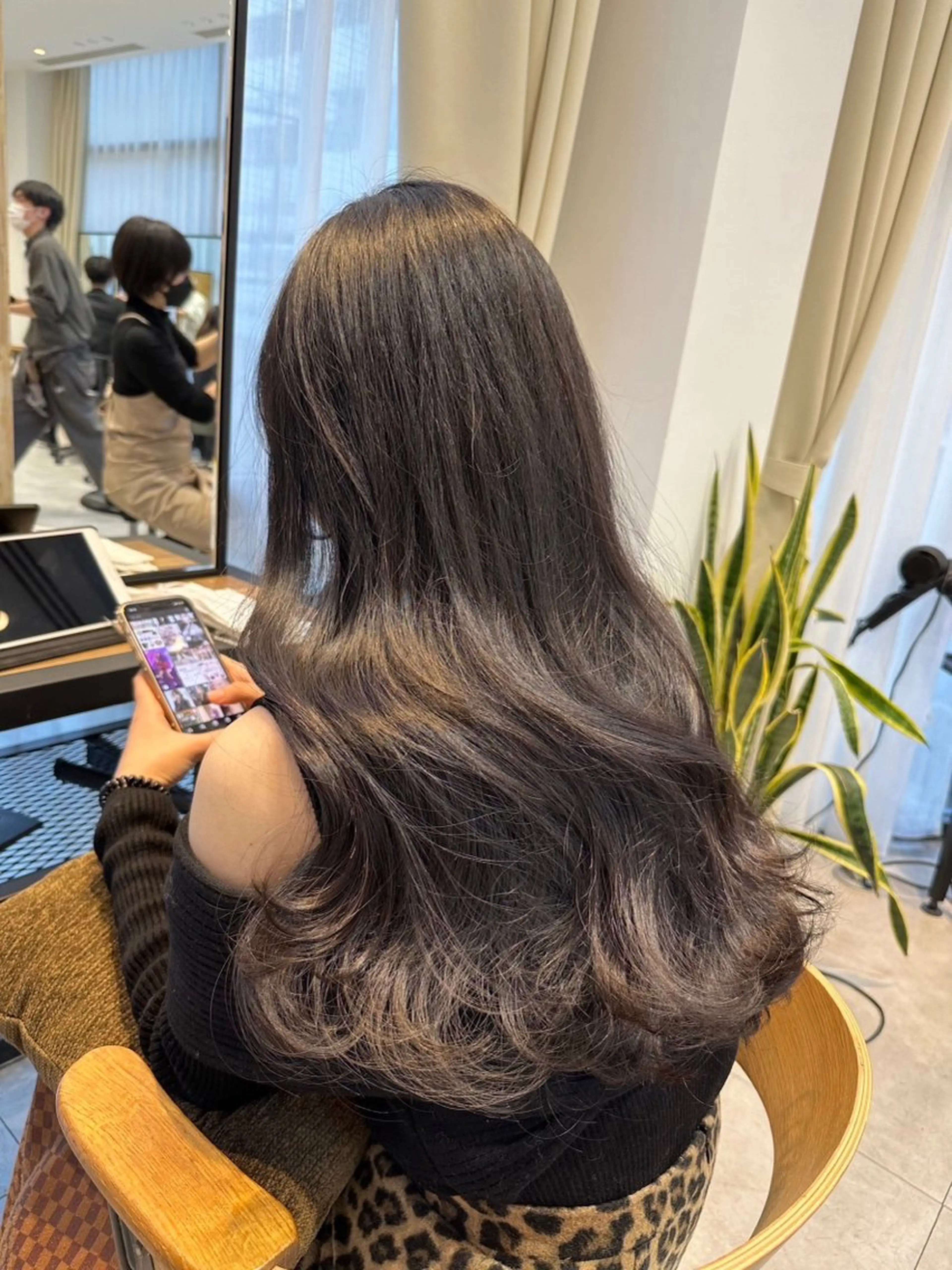 【ミニモ限定撮影モデル】似合わせカット+カラー+今どきコテ巻きスタイリング付🩵の写真