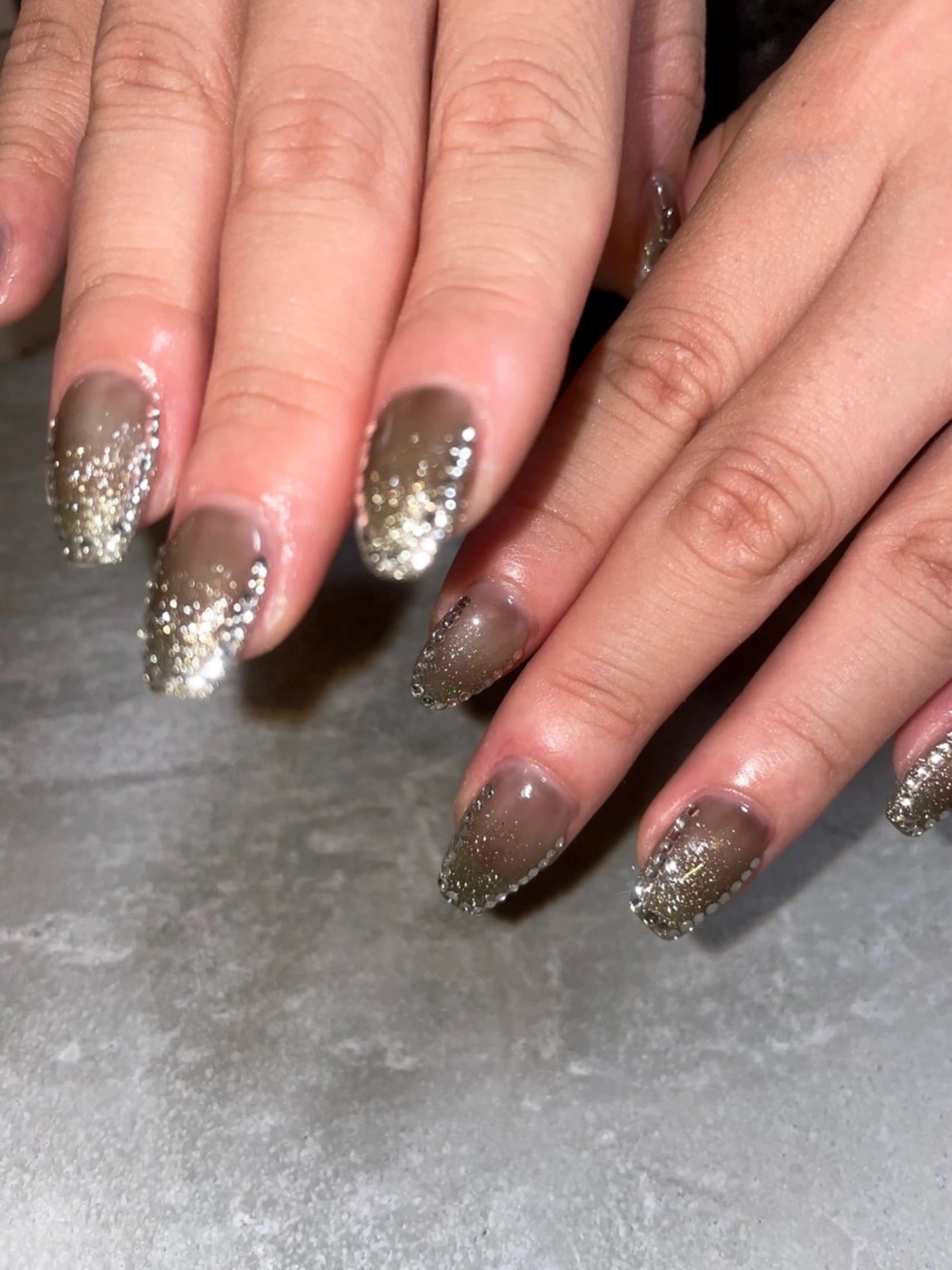 ネイル シルバー anny ／あにのネイルデザイン