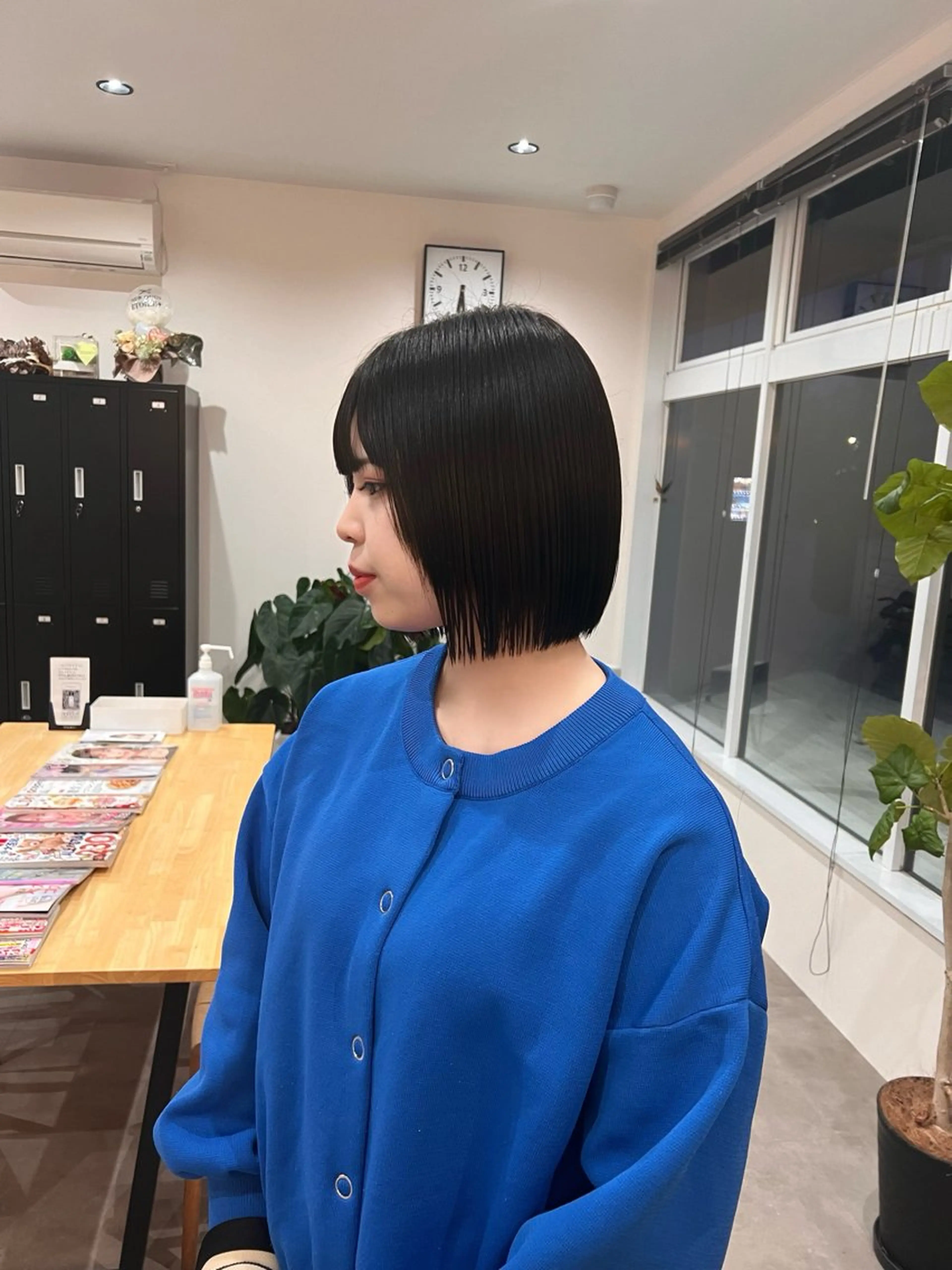 ショート 切りっぱなしボブ 👩🏼ミニボブのヘアスタイル
