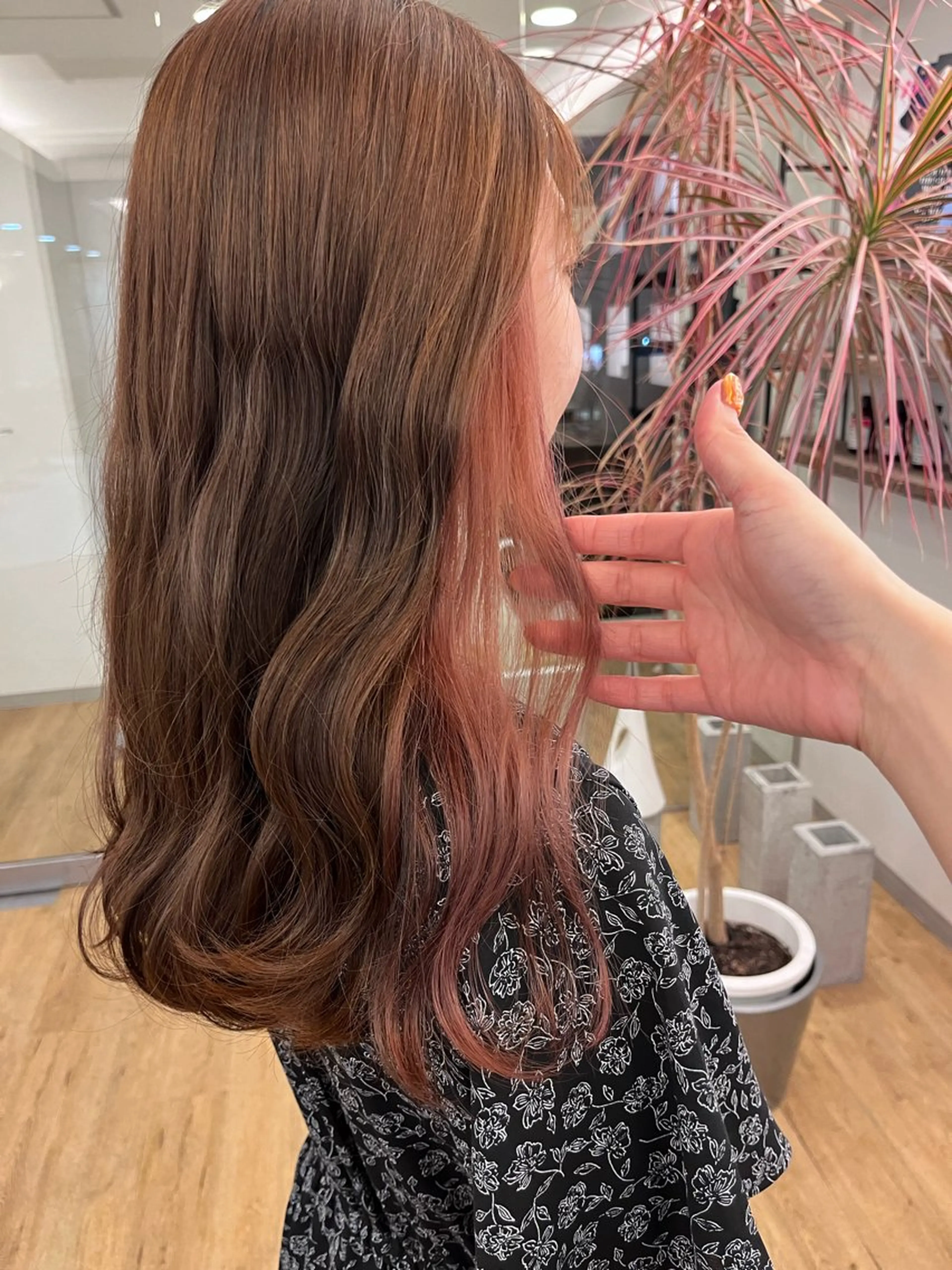 ロング カラー カット ヘアカラー un.le.pont ルカ 🎨のヘアスタイル