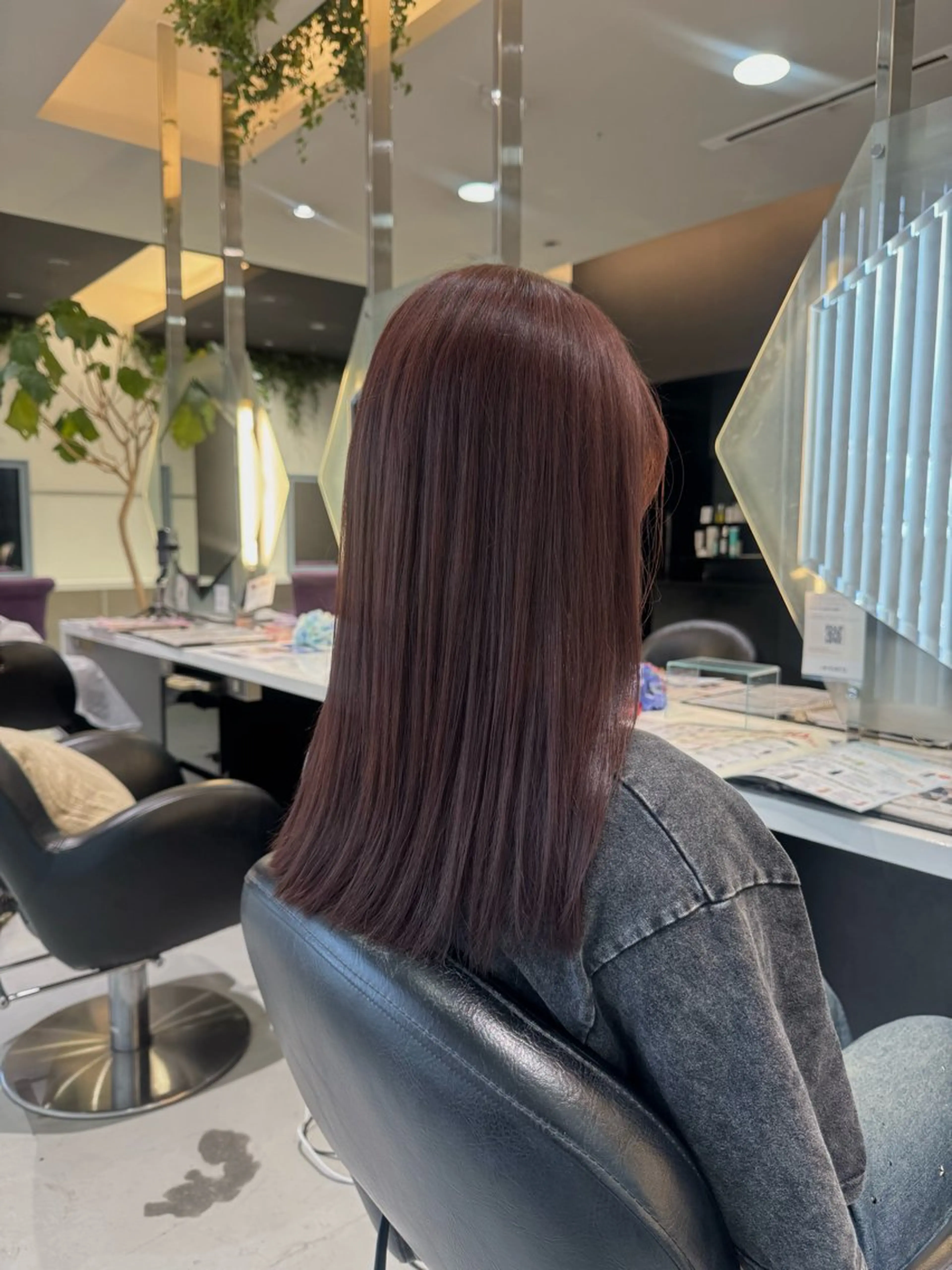 ミディアム ヘアカラー トリートメント 縮毛矯正/透明感艶 カラー/暖色/miuのヘアスタイル