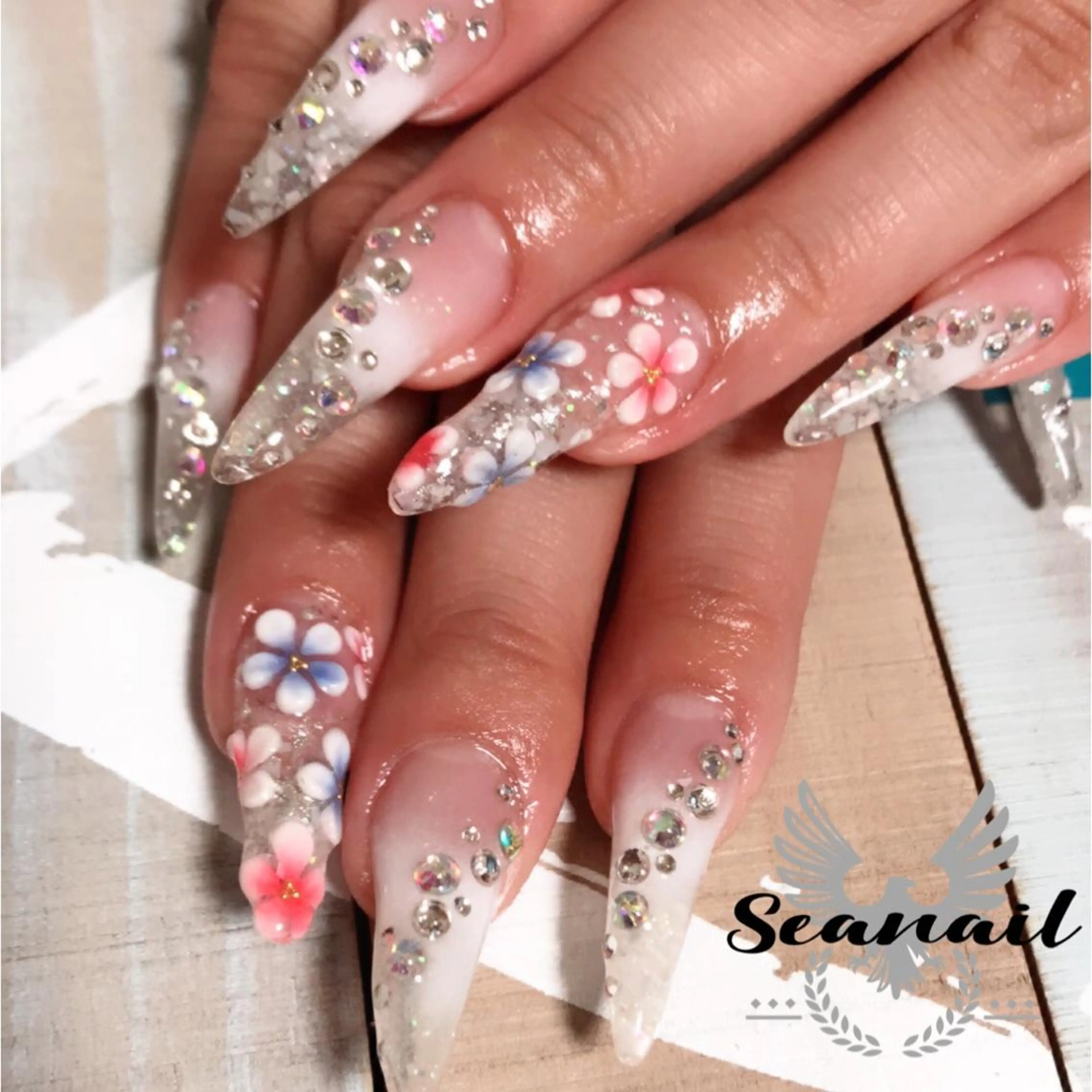 ネイル 小尾 栞のネイルデザイン