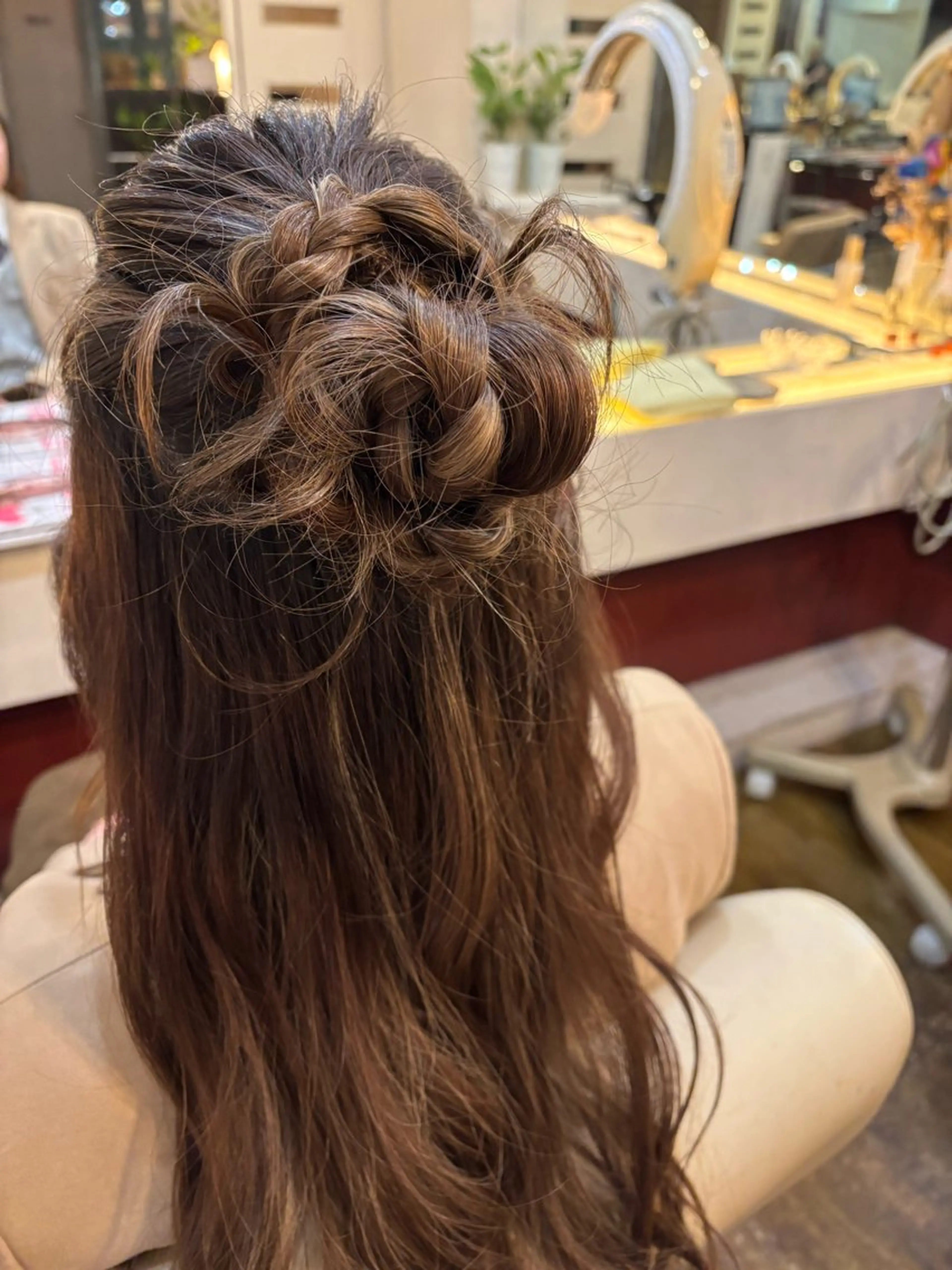 ロング ヘアアレンジ ハーフアップ 卒業式のヘアスタイル 森 陽子のマツエク・マツパデザイン