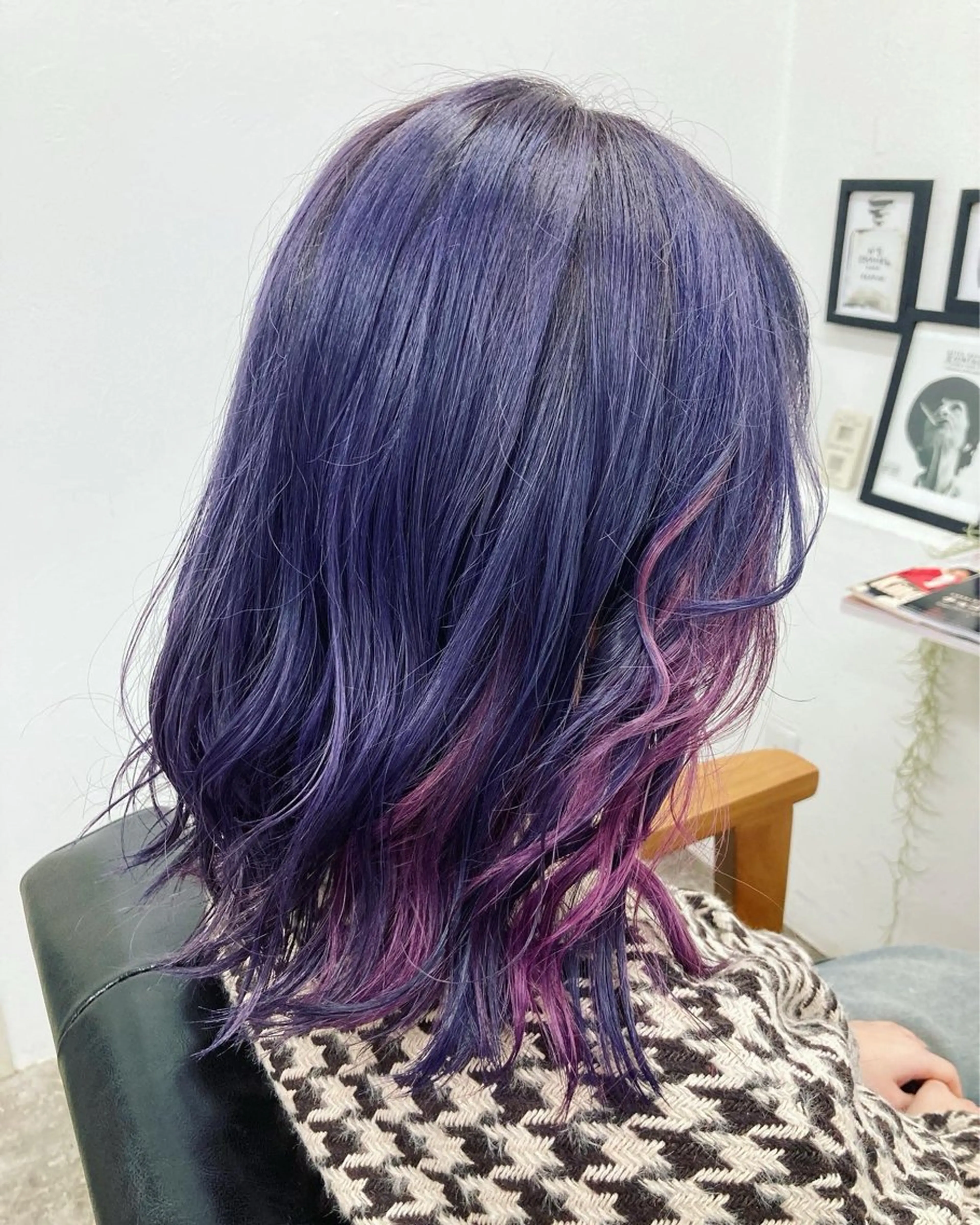 セミロング カラー パープルカラー ヘアカラー 新田龍之輔 →メンズ／派手髪のヘアスタイル