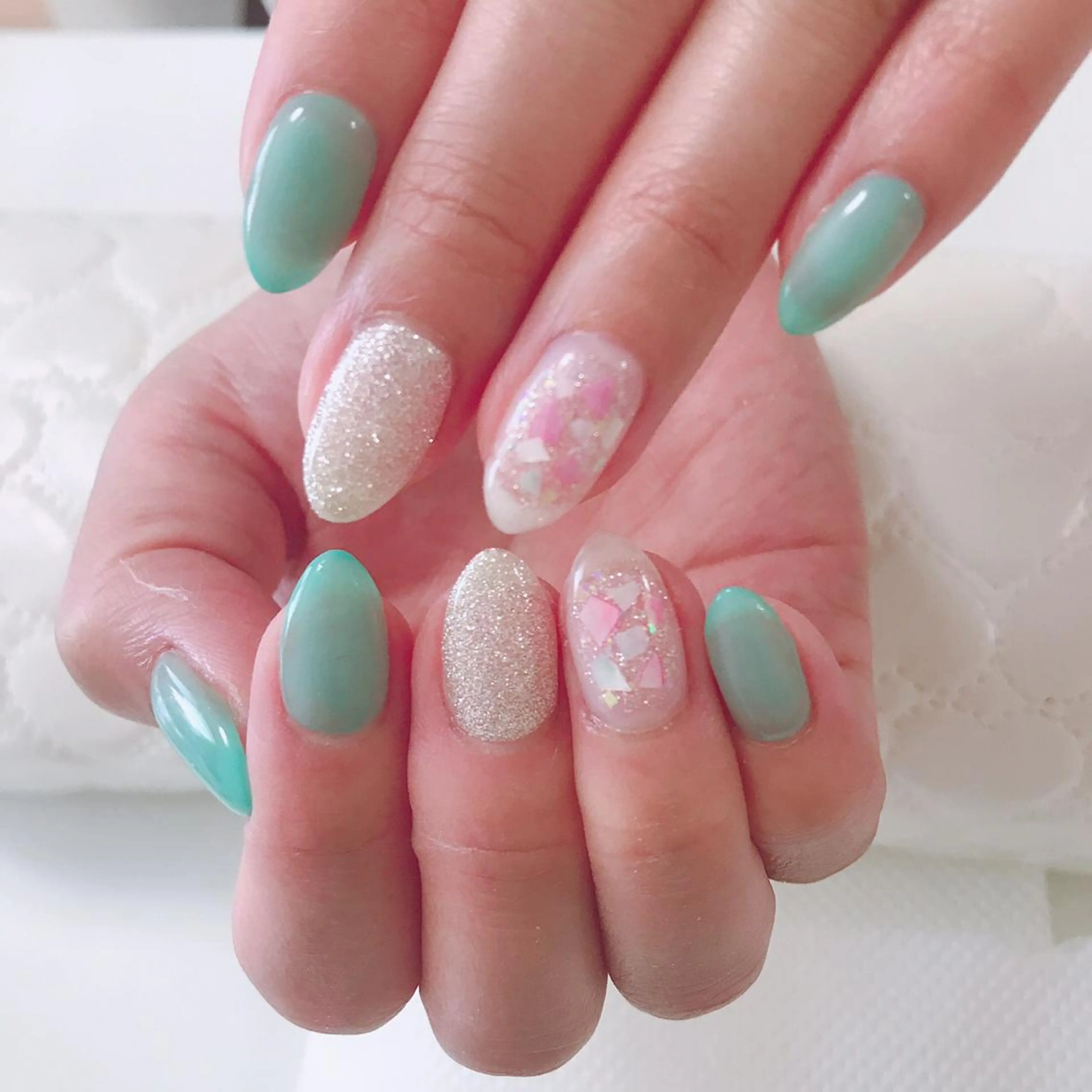 ネイル アートネイル 長さ出し フットネイル グリーン ニュアンスネイル Lily Roseスタッフ一同のマツエク・マツパデザイン