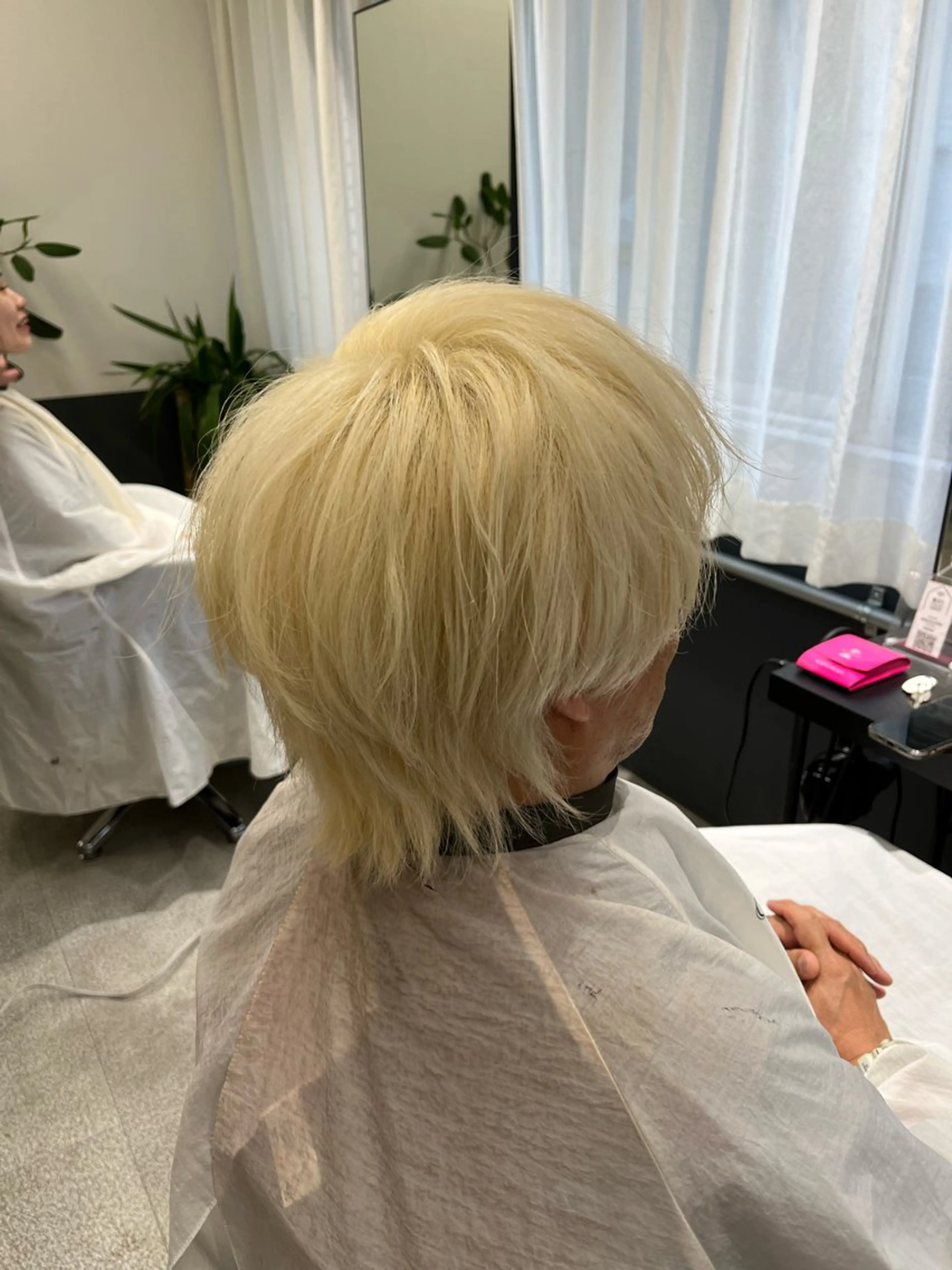 ショート ハイライト 髪質改善 レイヤーカット トリートメント カット ヘアカラー 西岡 あつみ/ 堀江美容室のヘアスタイル