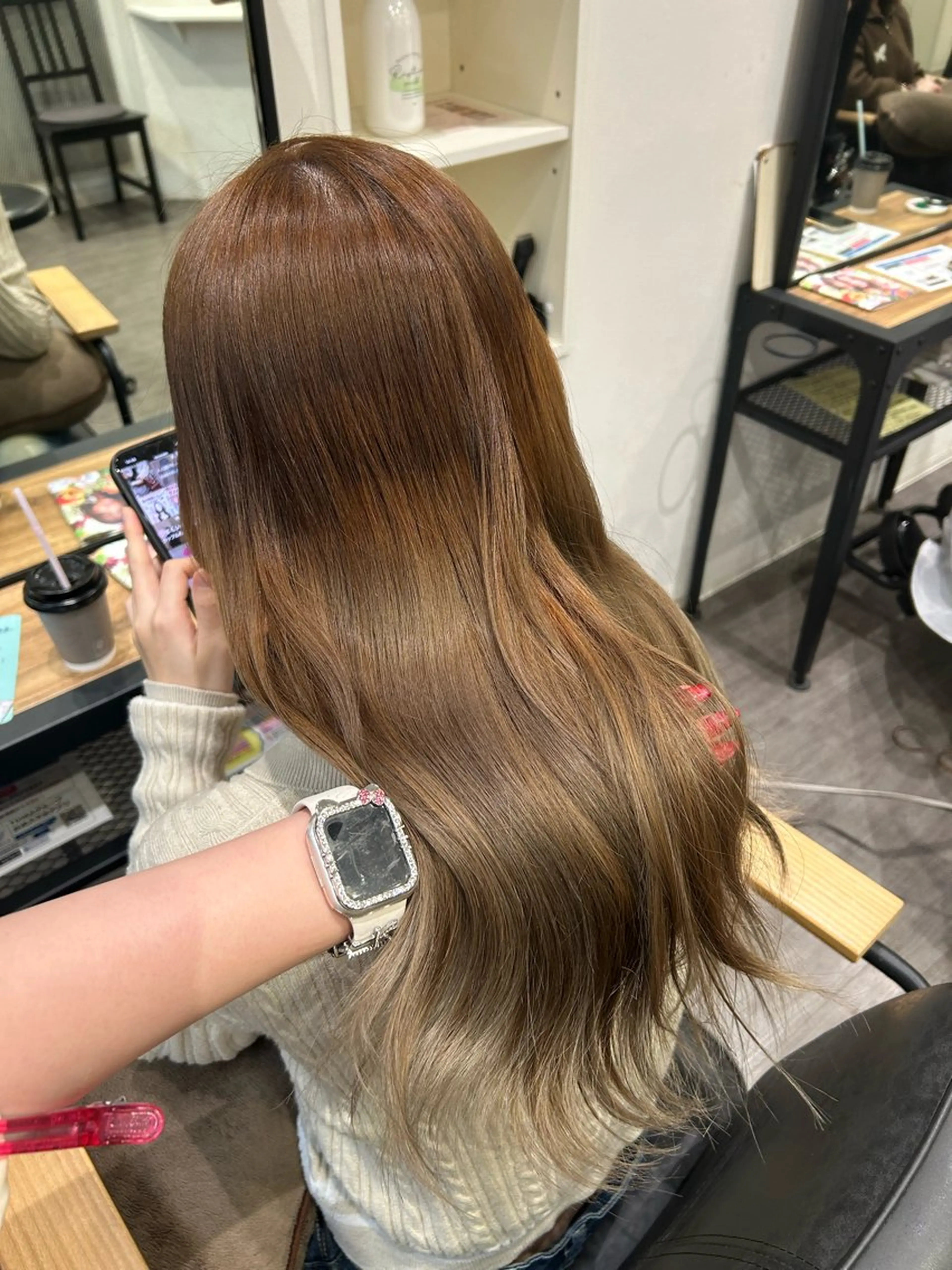 ロング カラー ヘアアレンジ デザインカラー グラデーションカラー ヘアカラー トリートメント cocotte 💟草間紫音💟のヘアスタイル