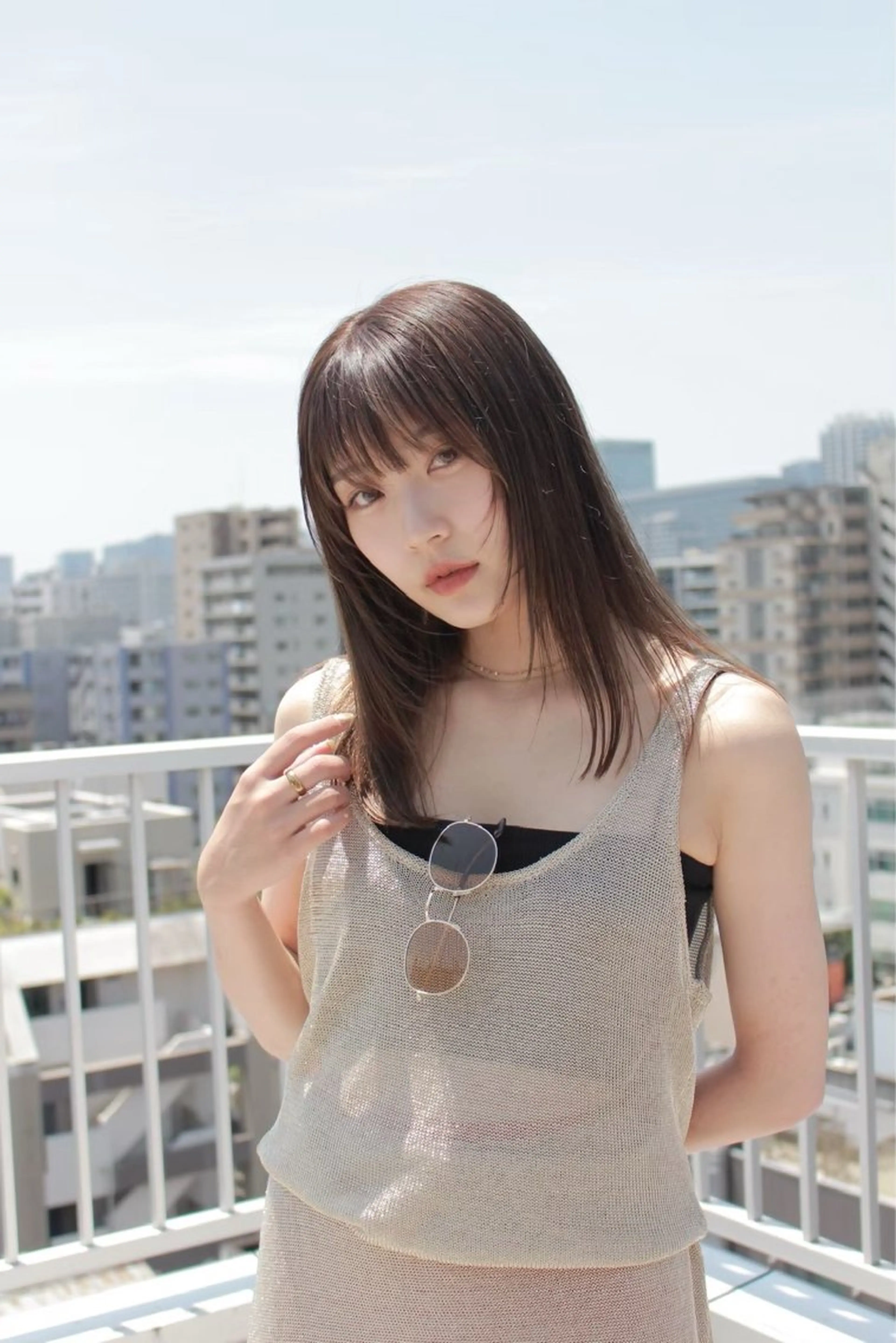 セミロング カット saya 🌟 レイヤー/ツヤ髪のヘアスタイル