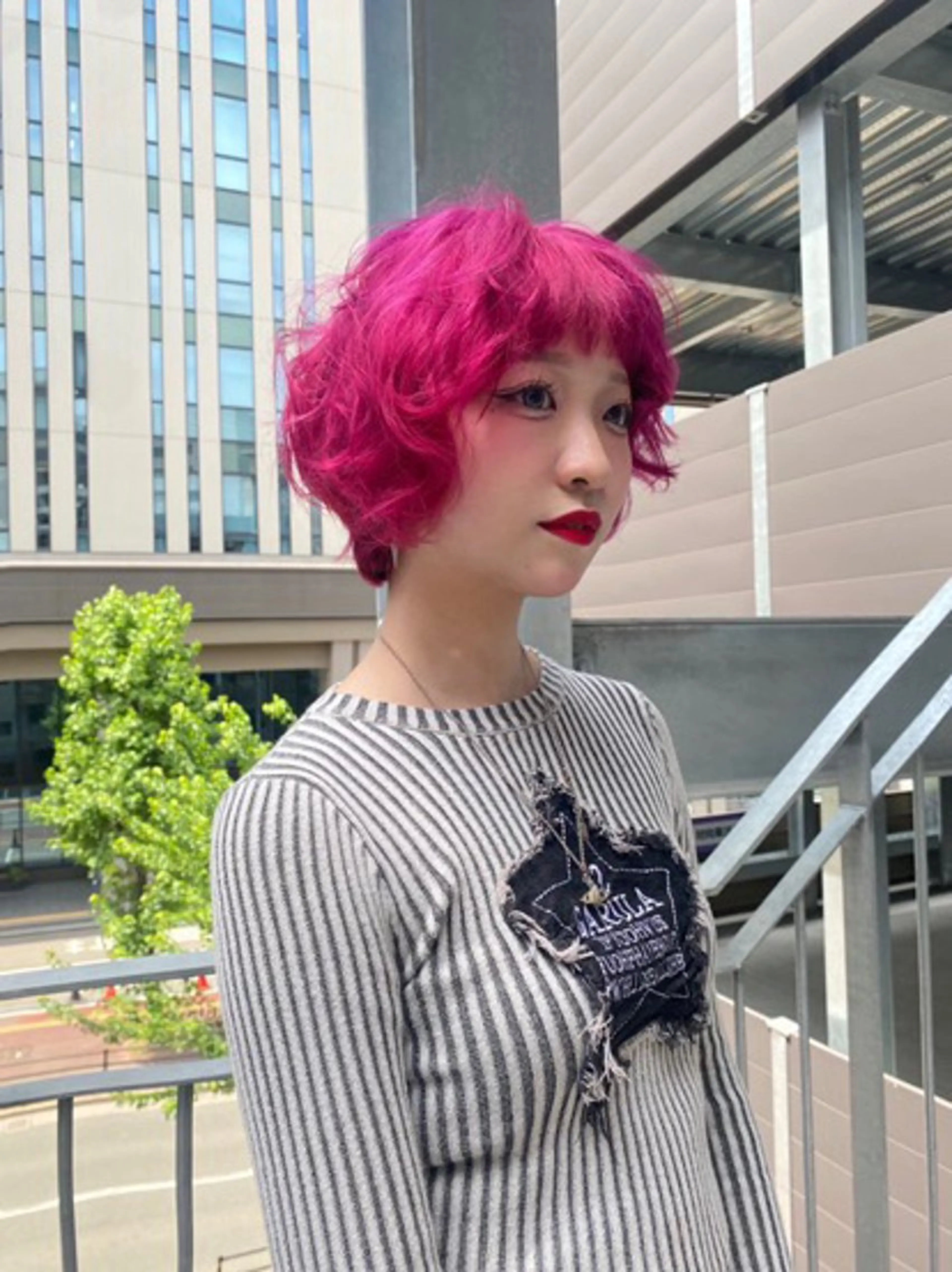 ショート カラー ヘアカラー トリートメント ケアブリーチ特化✨/ 艶カラー/エクステのヘアスタイル