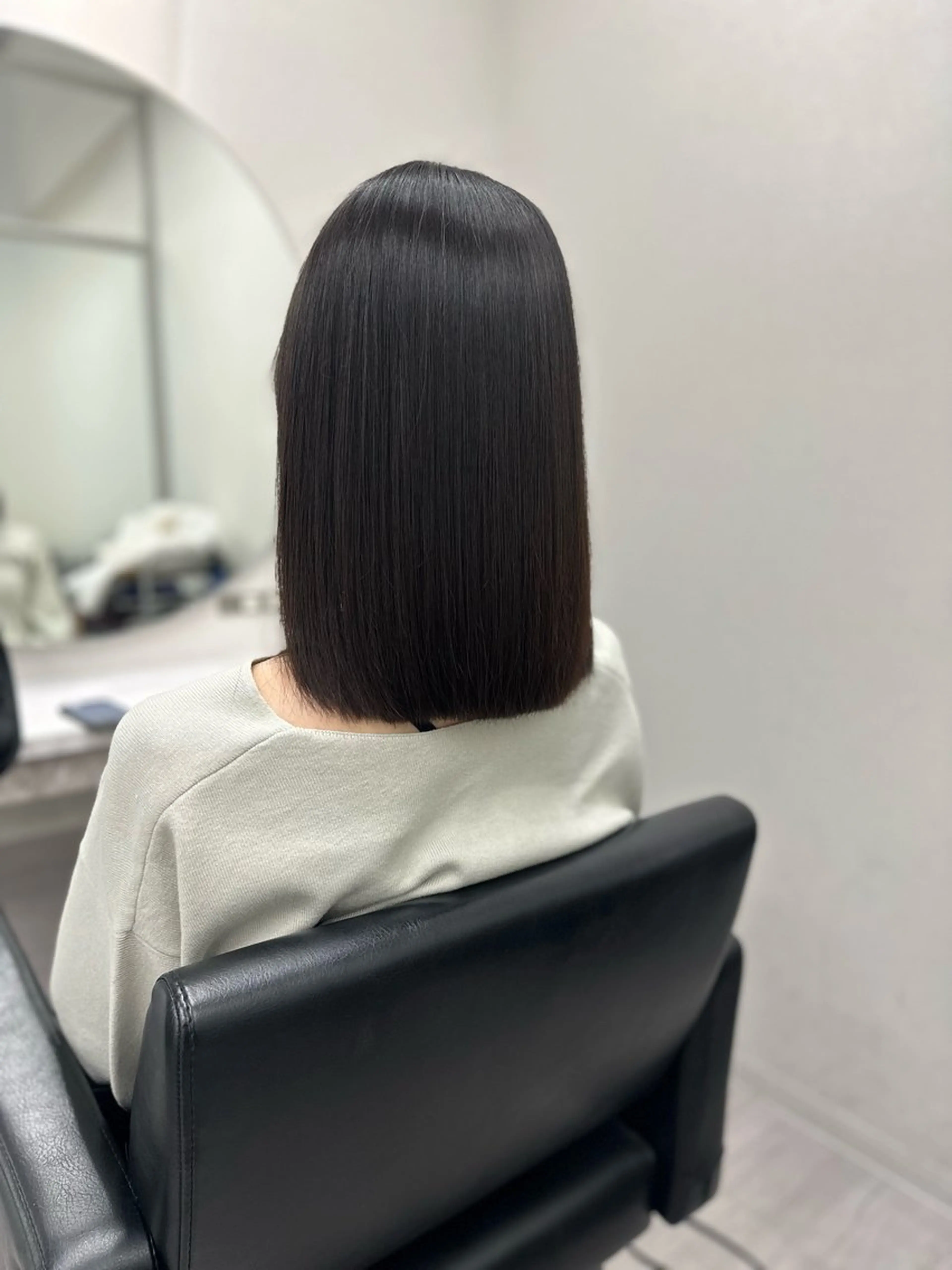 ミディアム カット 縮毛矯正 JYO 髪質改善専門家のヘアスタイル