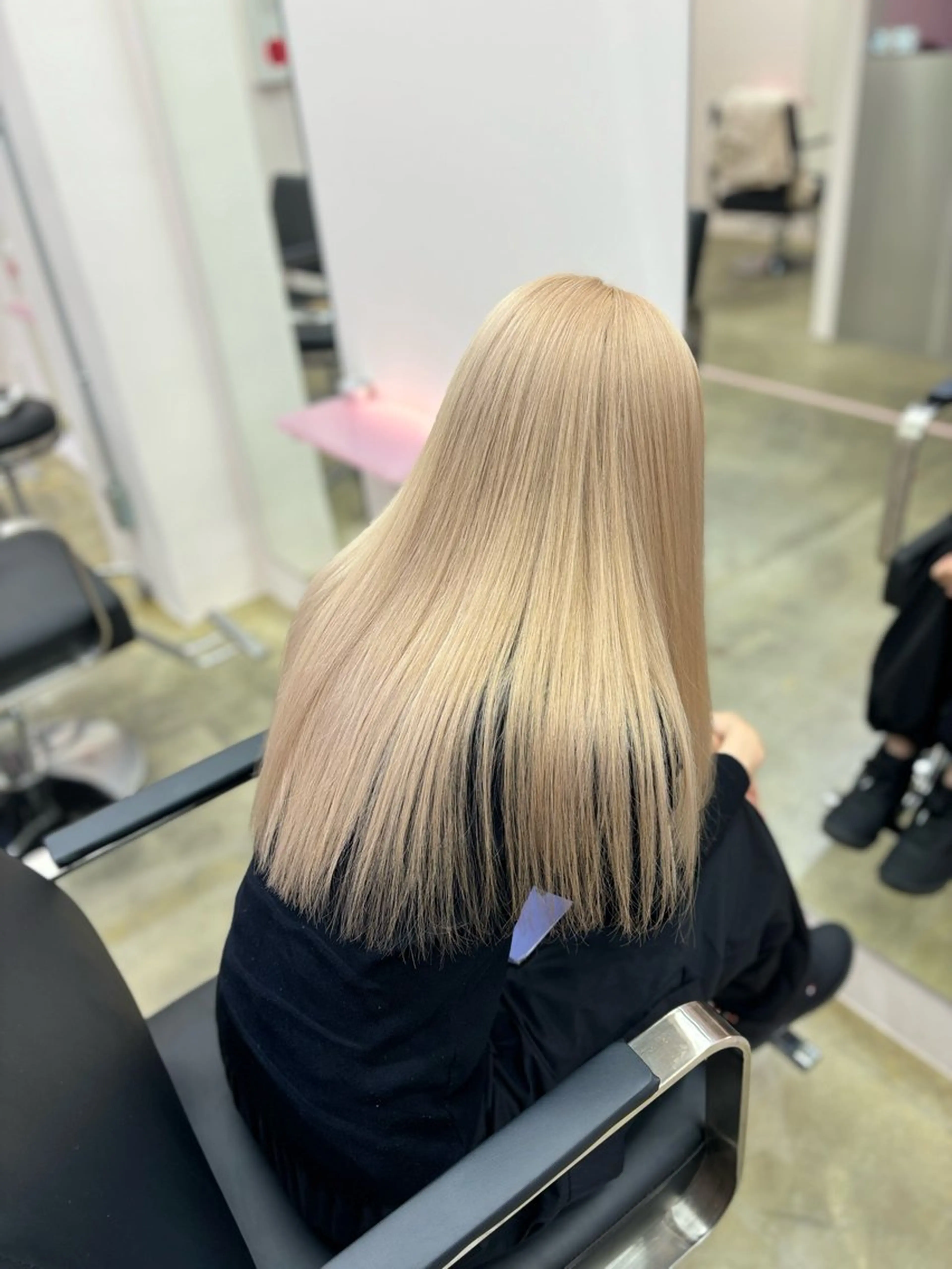 カラー 田中麻鈴/ハイトーン /ミルクティーのヘアスタイル