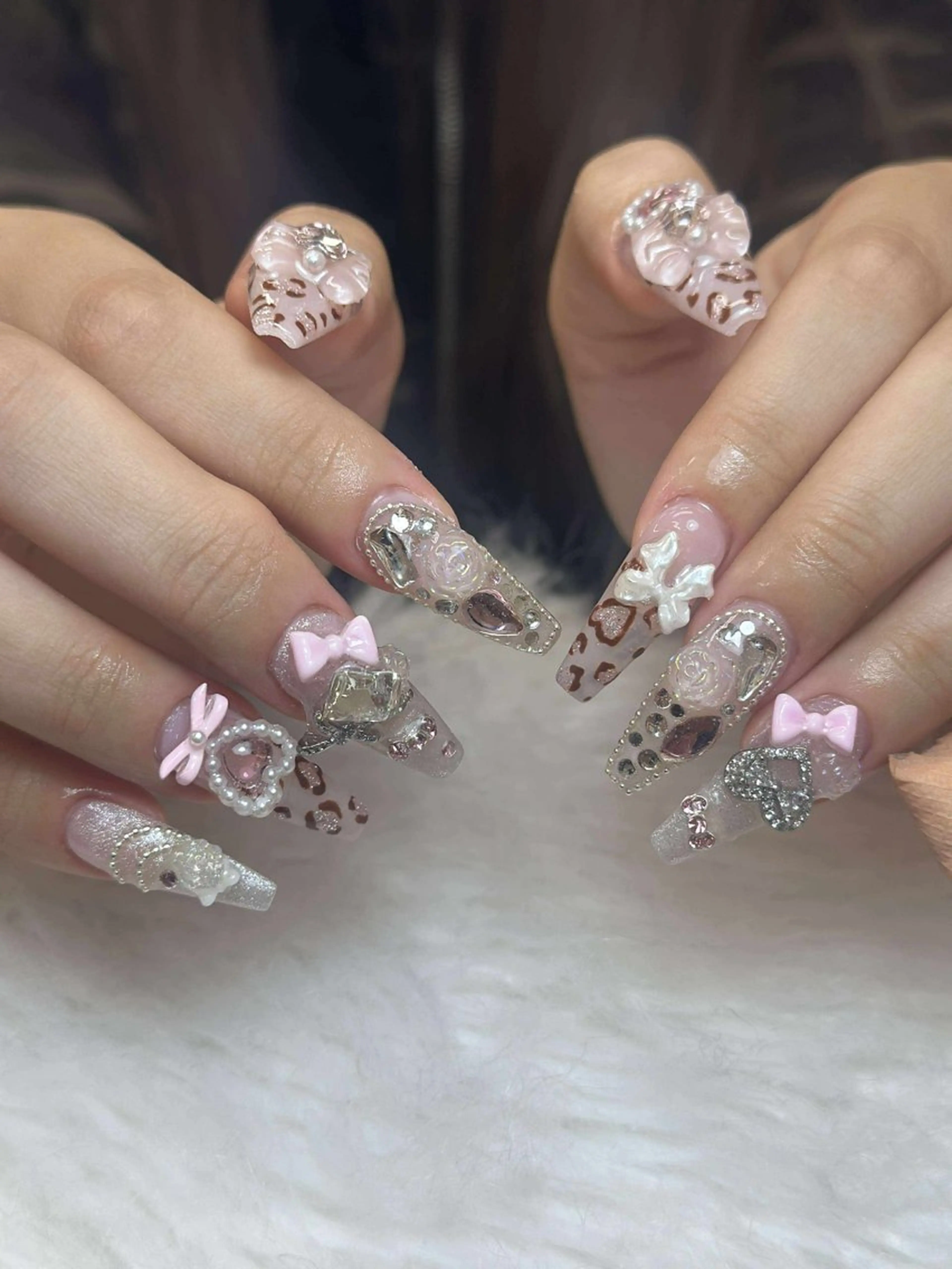 ネイル フレンチネイル ジェルネイル ガーリー 韓国ネイル ロングネイル ハンドネイル NieNail Nezukoのネイルデザイン