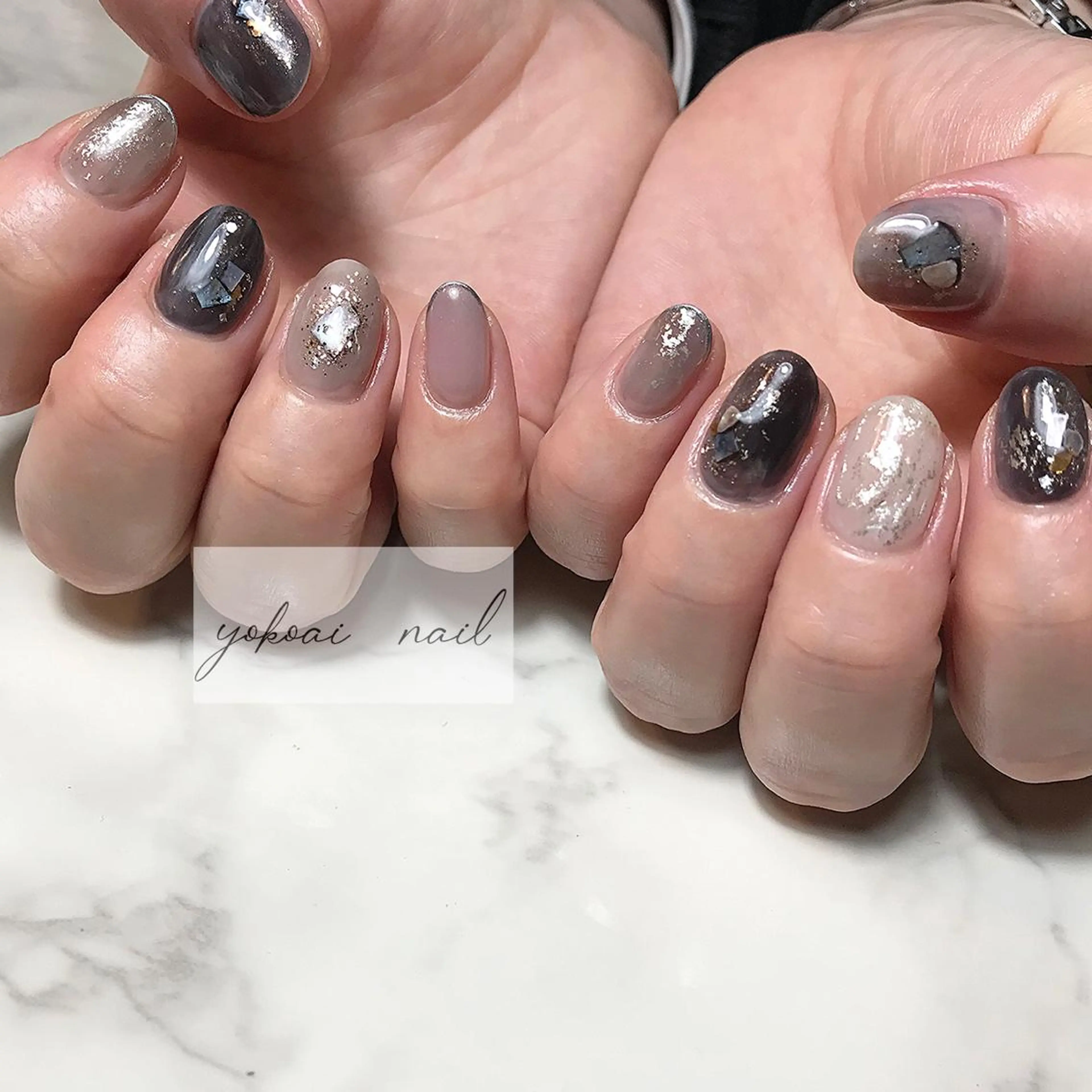 ネイル ネイビー ニュアンスネイル yokoai nailのネイルデザイン