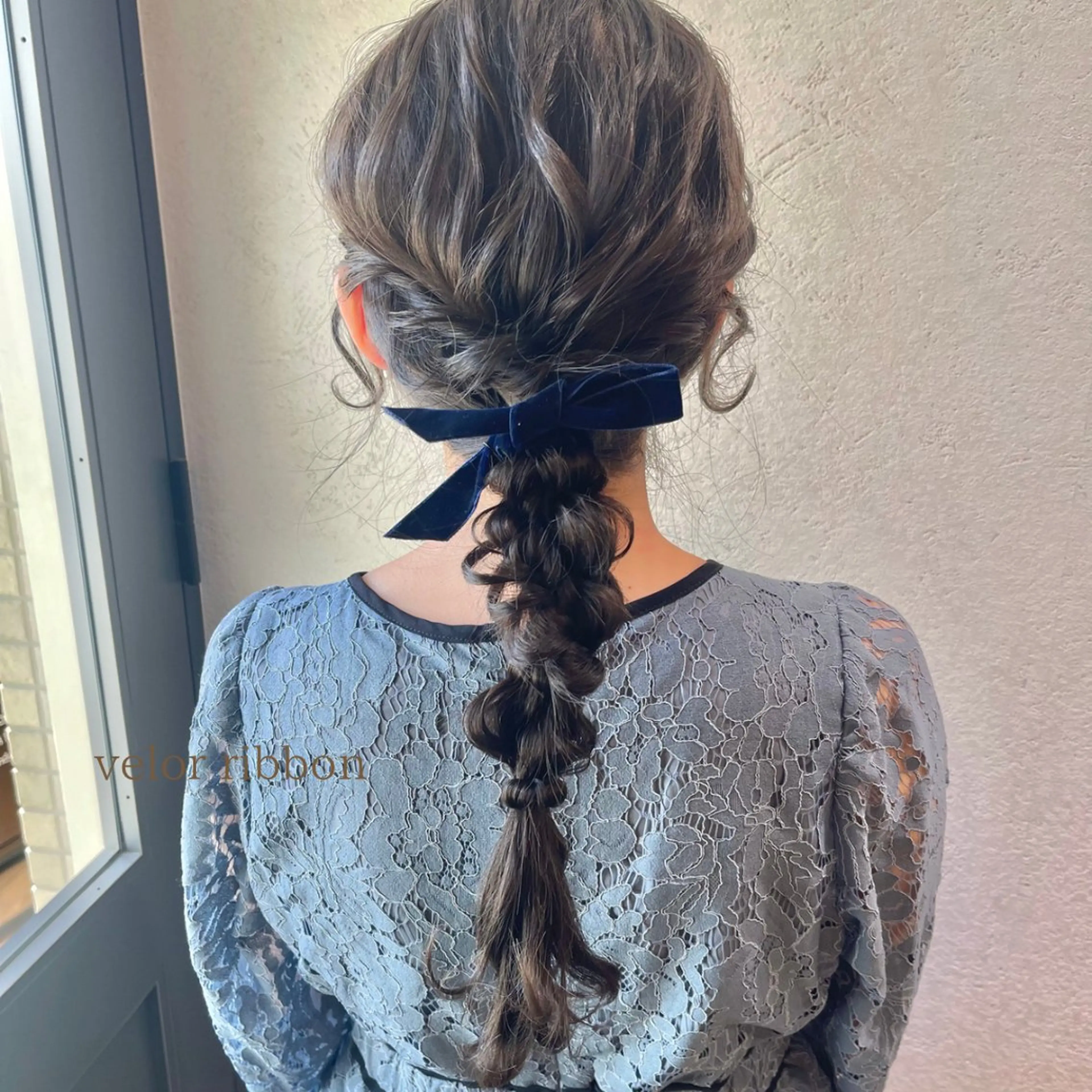 ロング ヘアアレンジ 結婚式・ブライダル デート 卒業式のヘアスタイル ヘアセット charm《銀座》 ヘアセット/縮毛矯正のヘアスタイル