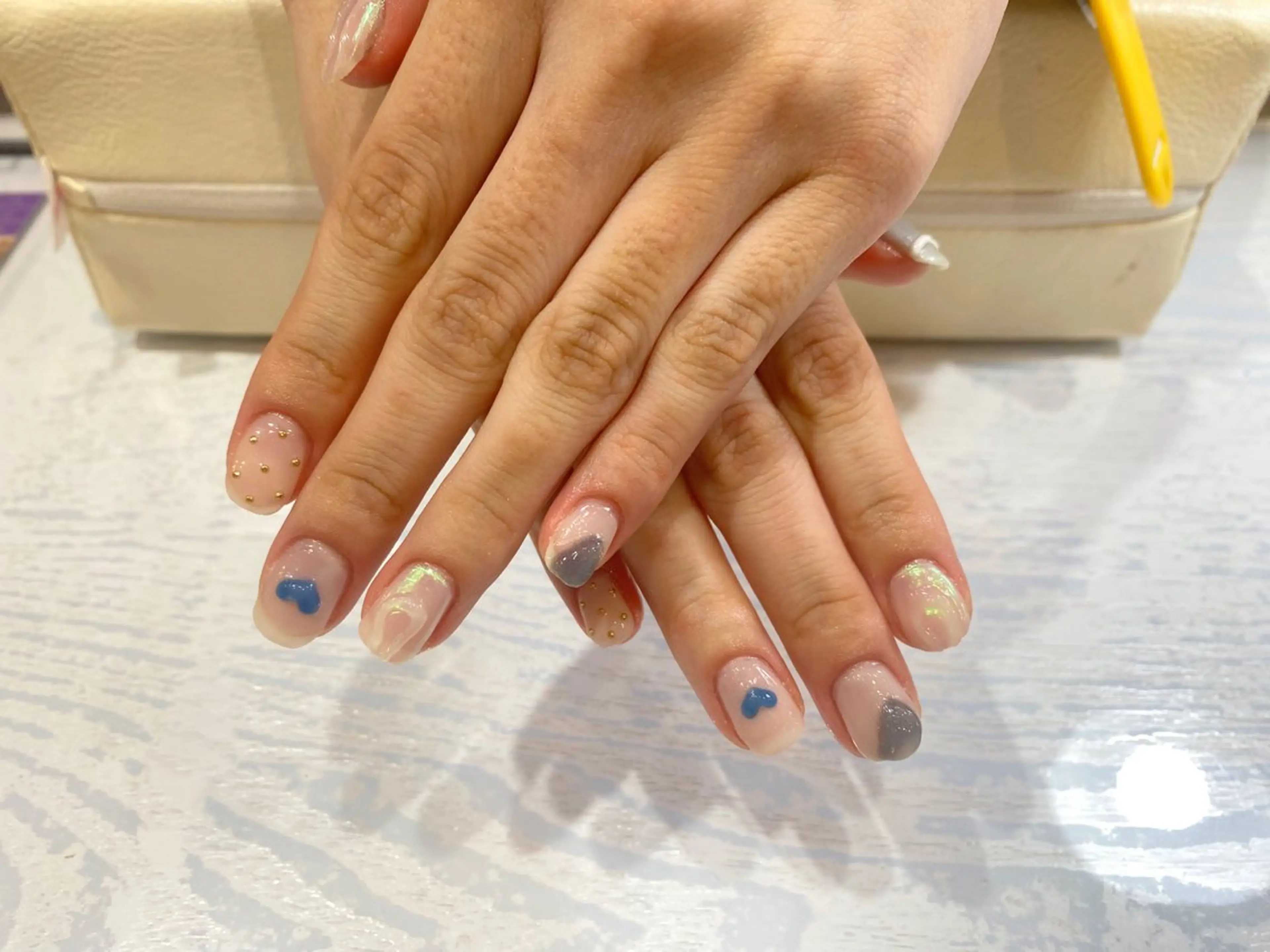 ネイル 持ち込み Nest 岩崎のネイルデザイン