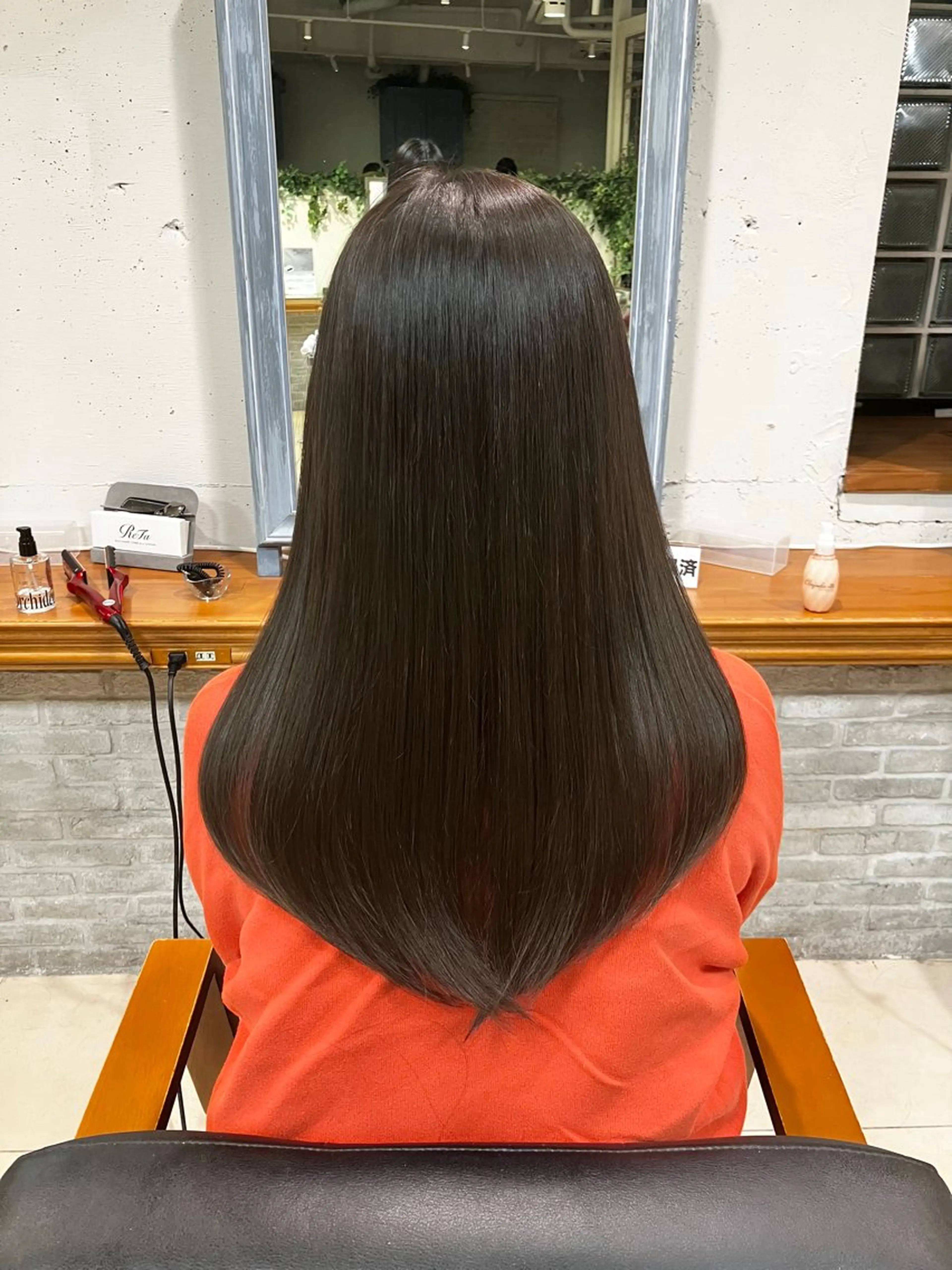 ロング カラー 透明感カラー🎀／ 寒色カラー／マツエクのヘアスタイル