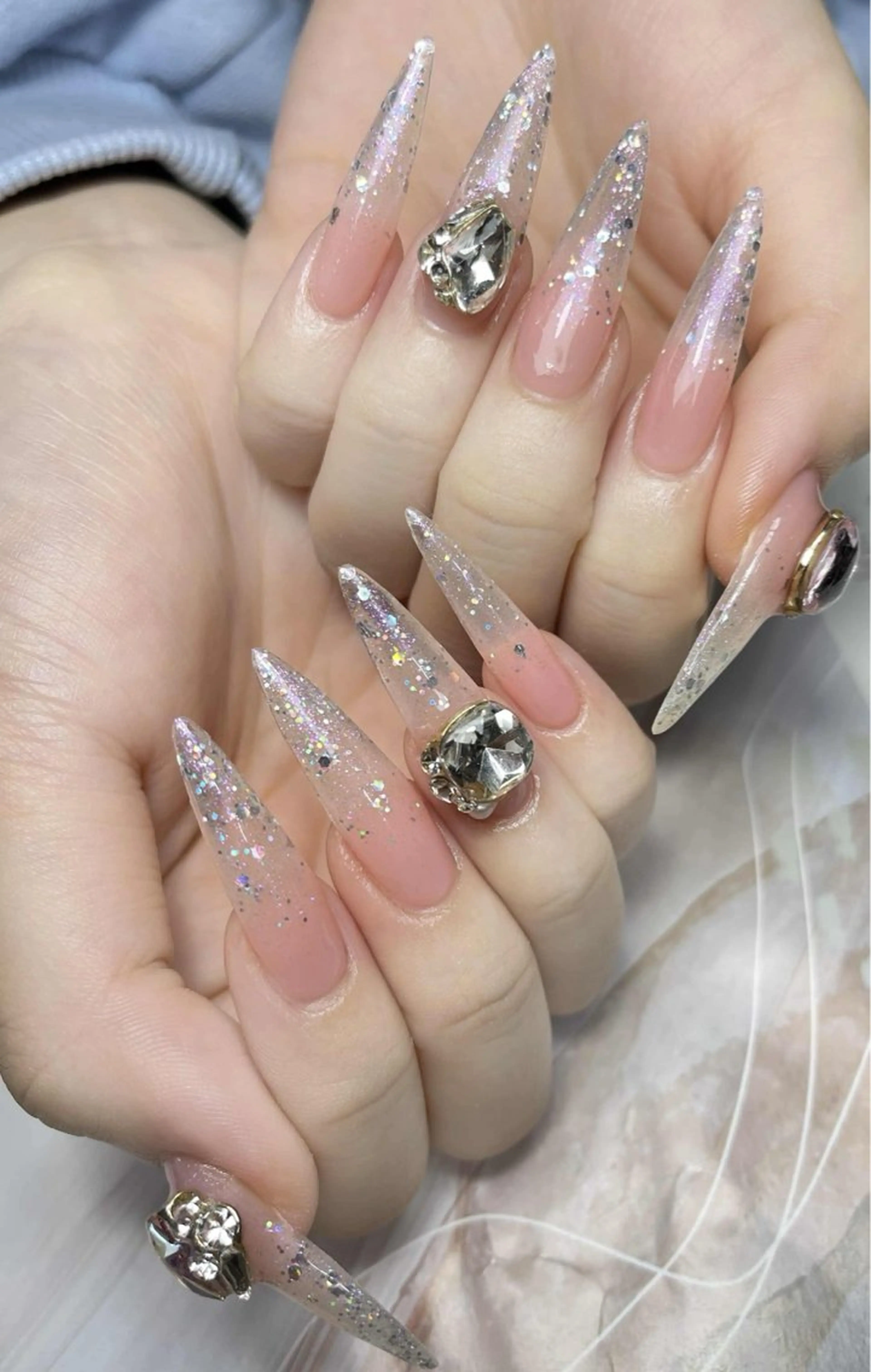 ネイル アートネイル フレンチネイル ジェルネイル グラデーション 韓国ネイル ハンドネイル 💕鈴木ユリ パラジェル/オフ無料のネイルデザイン