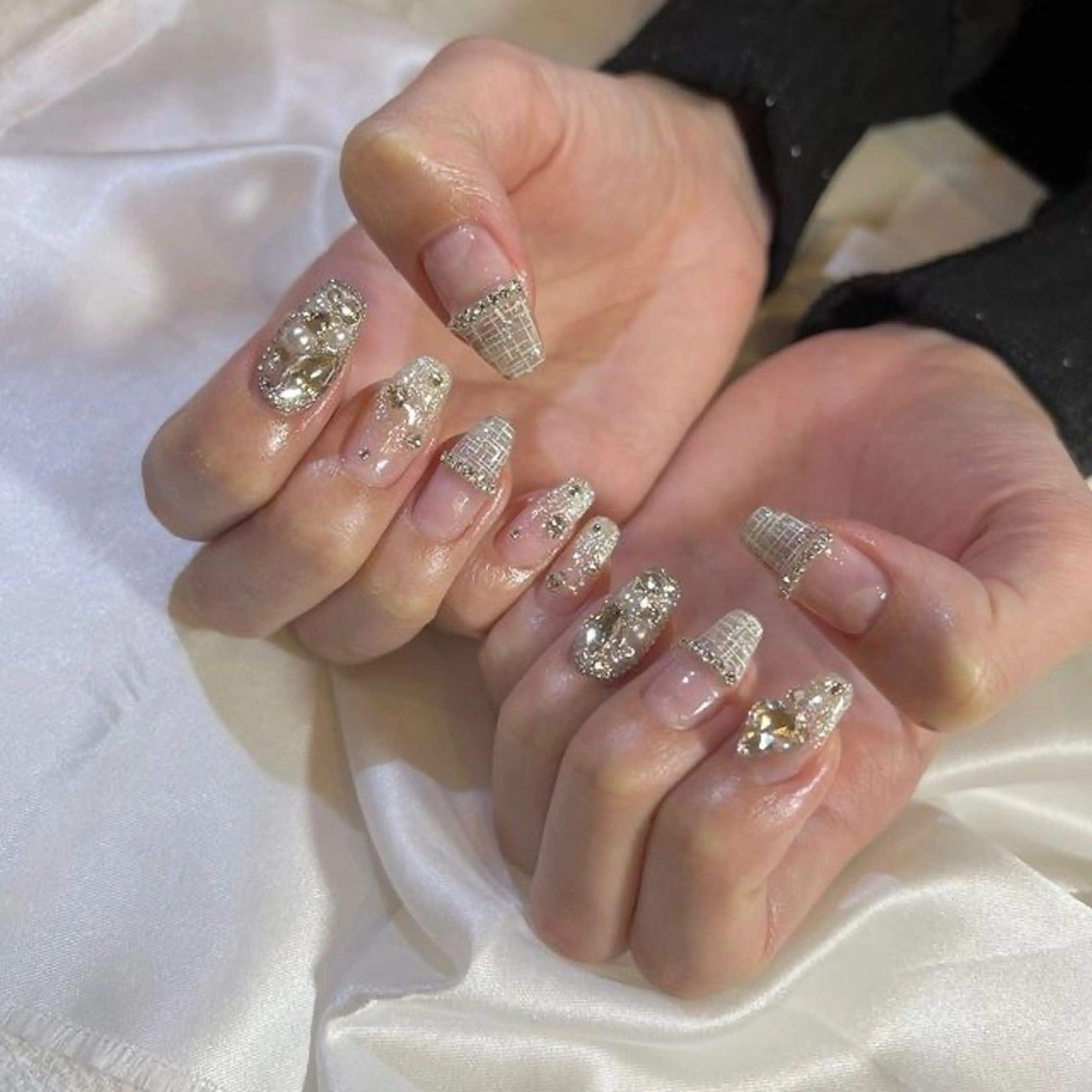 ネイル マグネットネイル ピンク ネイルチップ 冬ネイル ハンドネイル Lee Nailsのネイルデザイン
