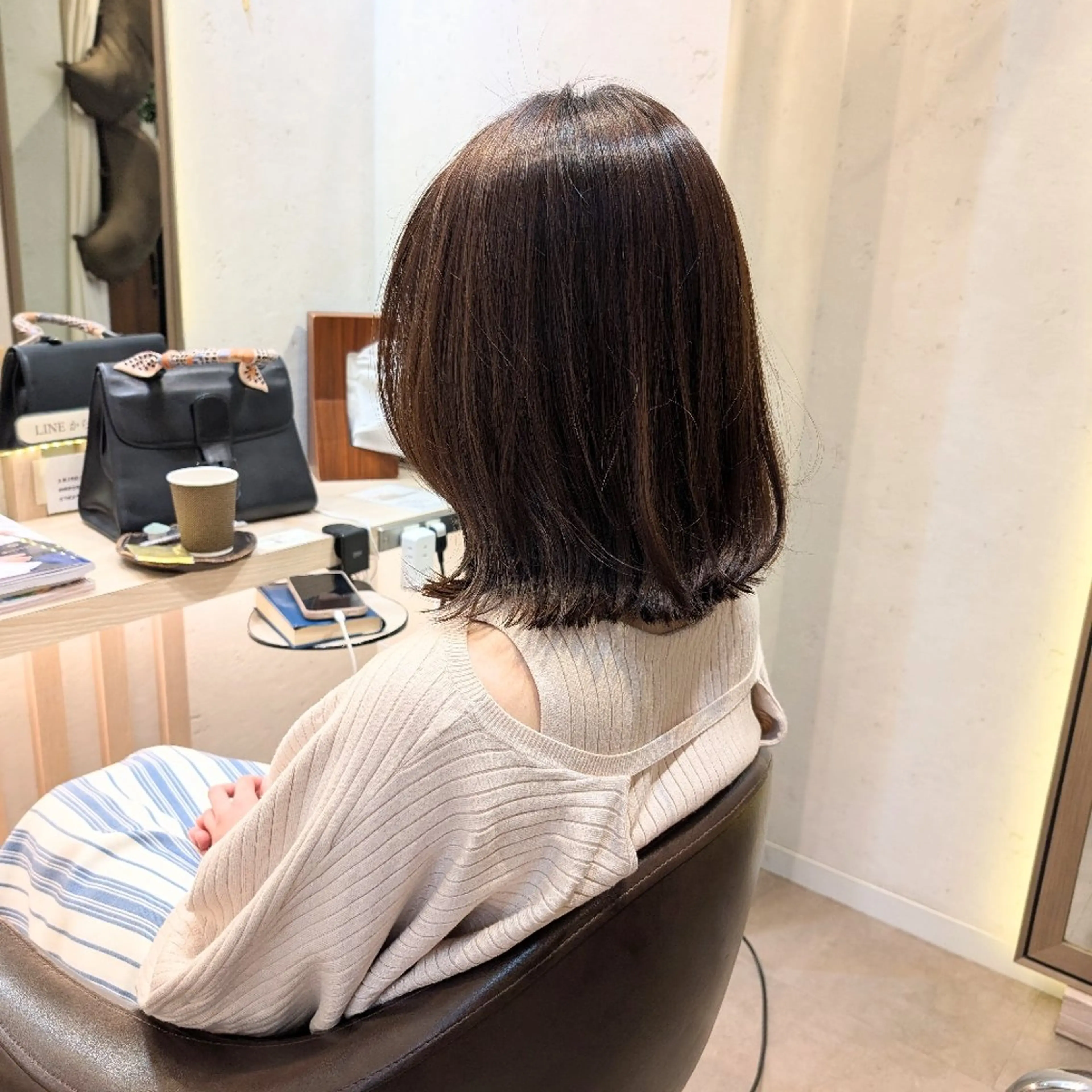 ミディアム ボブ レイヤーカット koto💭 コトのヘアスタイル