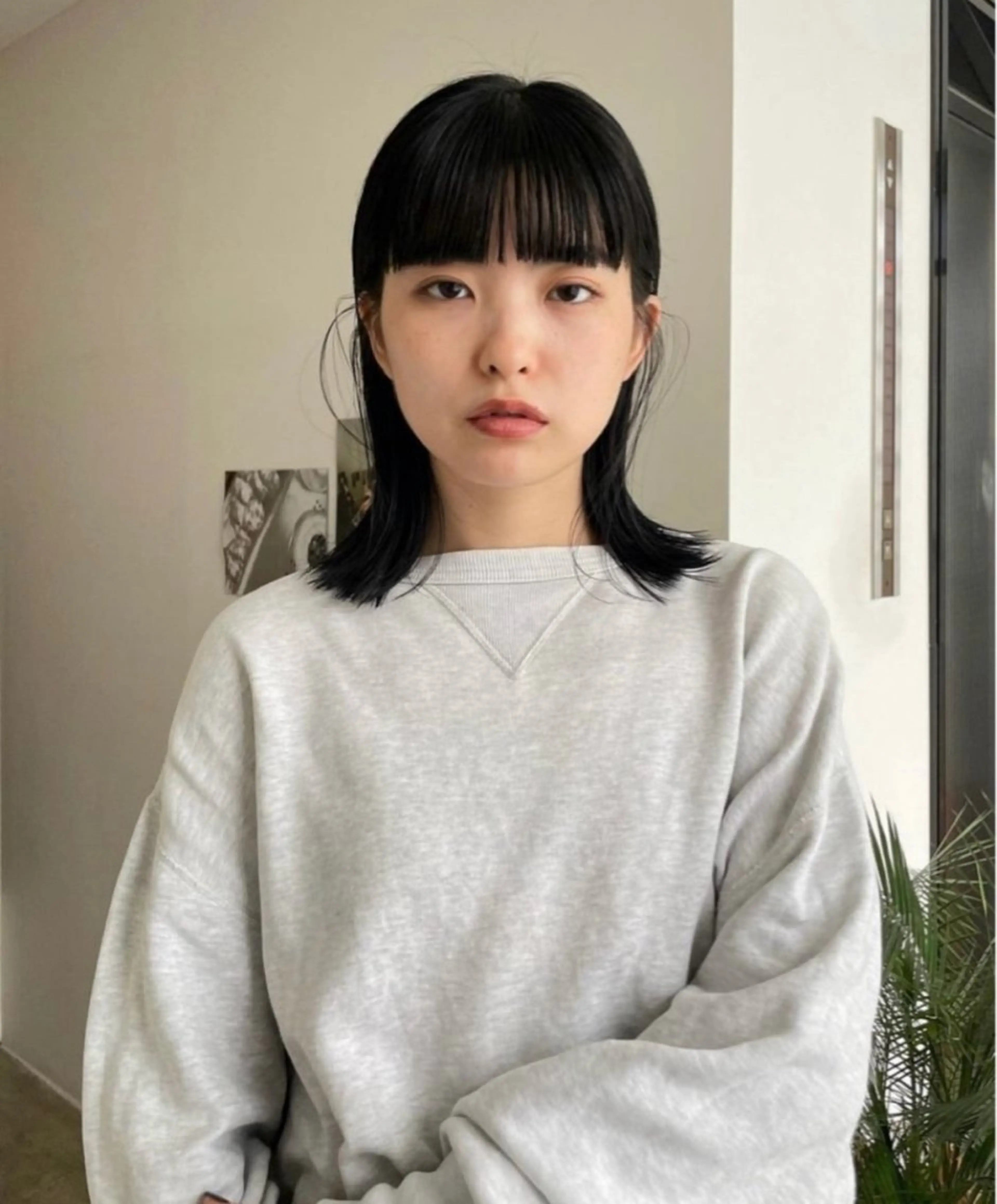 ミディアム カラー 黒髪 カット トリートメント Shion/ レイヤー/髪質改善のヘアスタイル