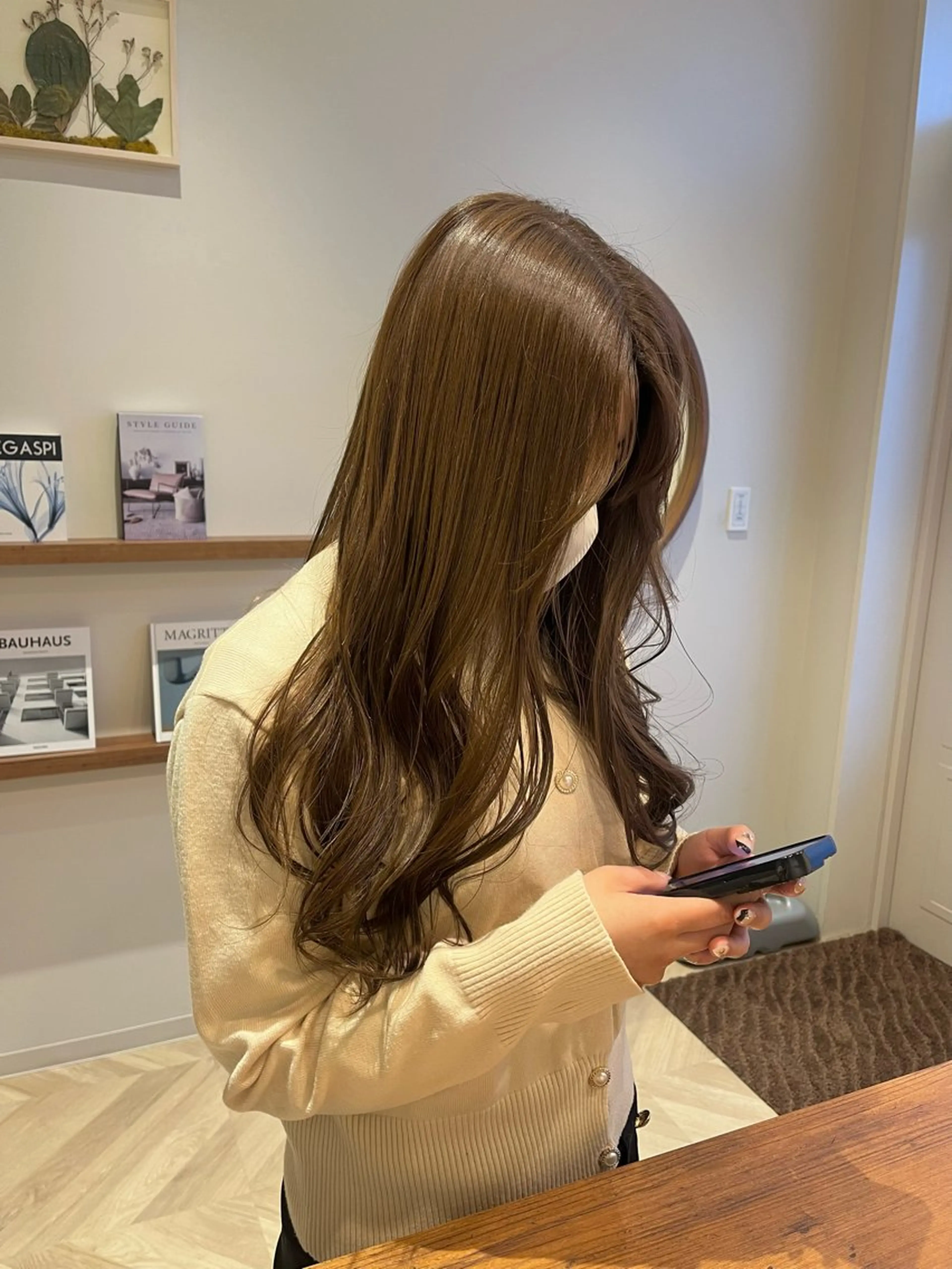 ロング カラー ケアカラー カット ヘアカラー トリートメント GOODDAY ヘアサロンのヘアスタイル