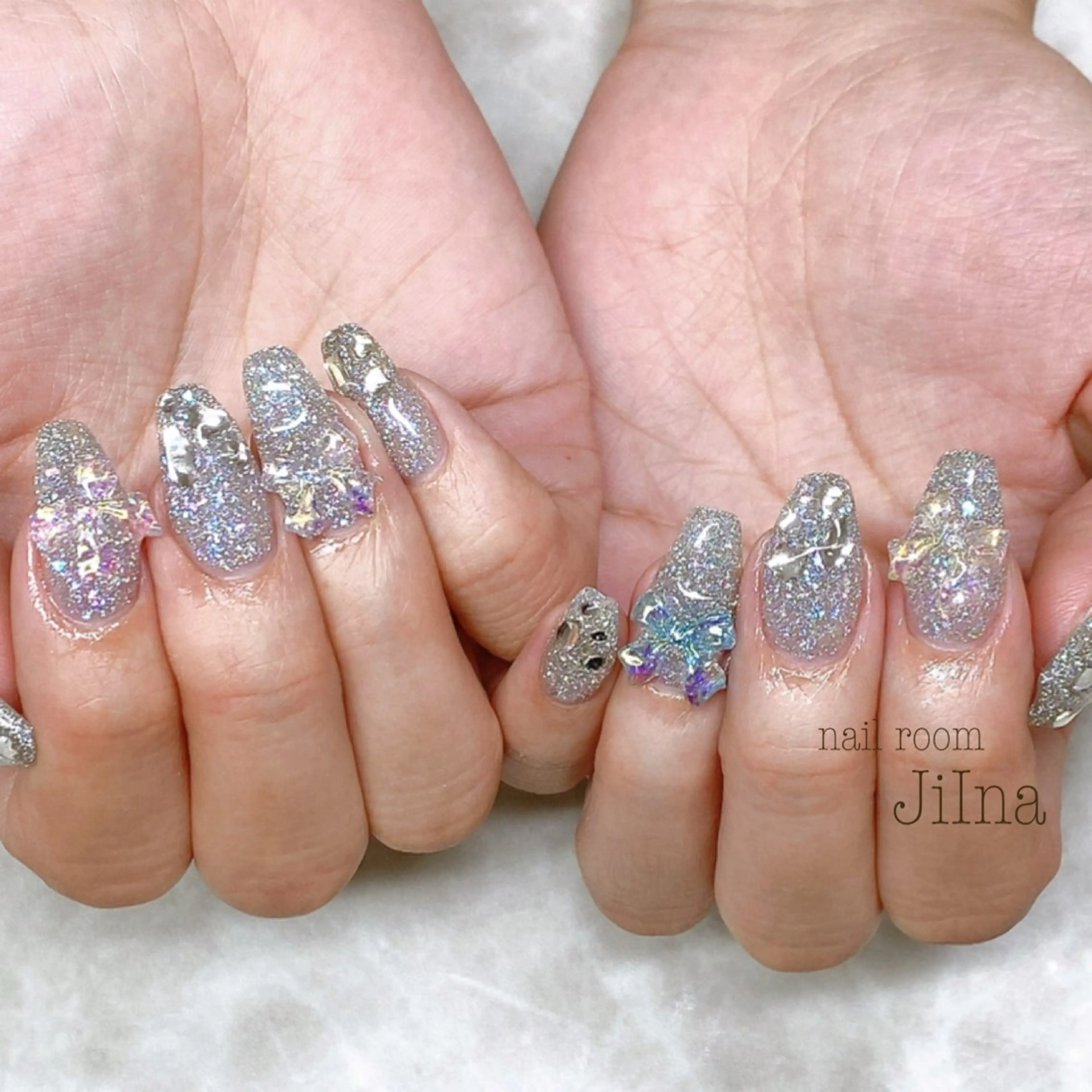 ネイル 持ち込み JiIna nailのネイルデザイン