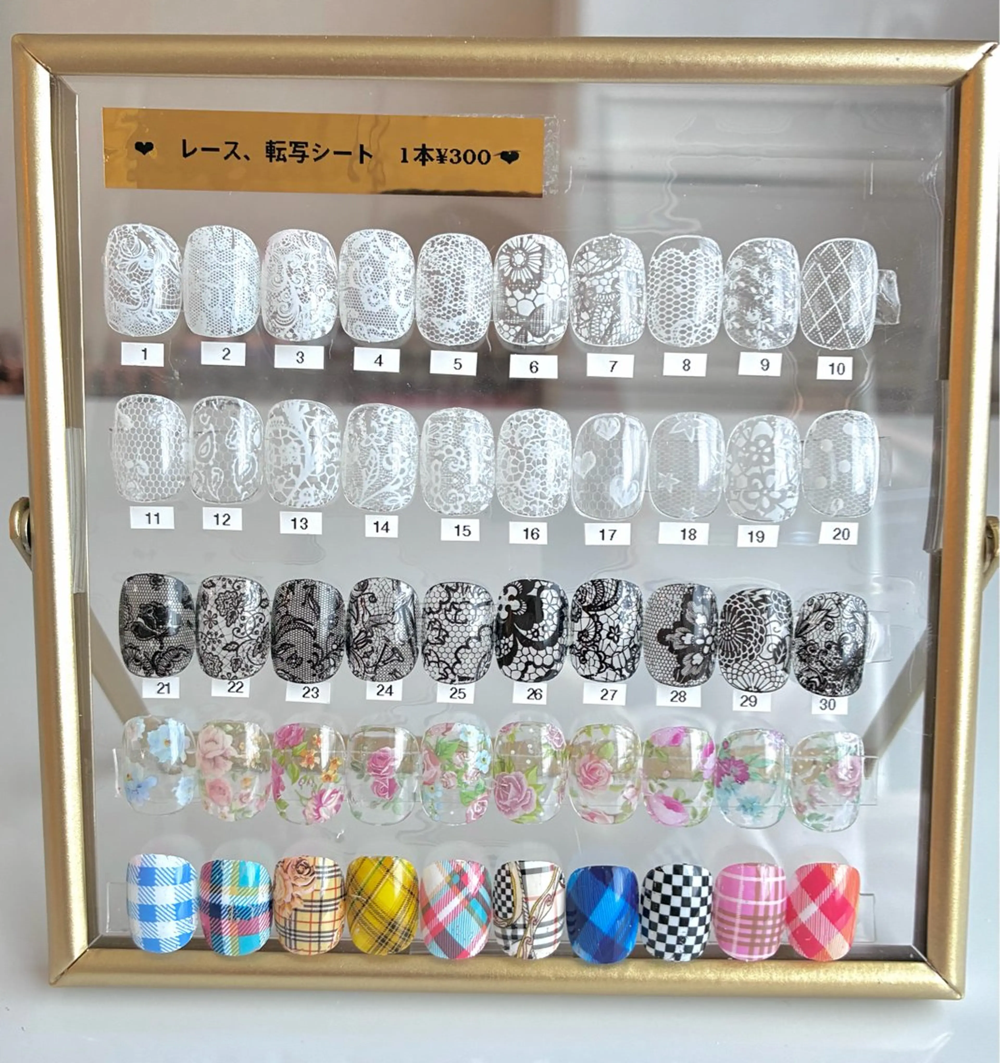 ネイル クリアネイル フレンチネイル グラデーション レース ワンカラーネイル 伊藤 菜緒のネイルデザイン